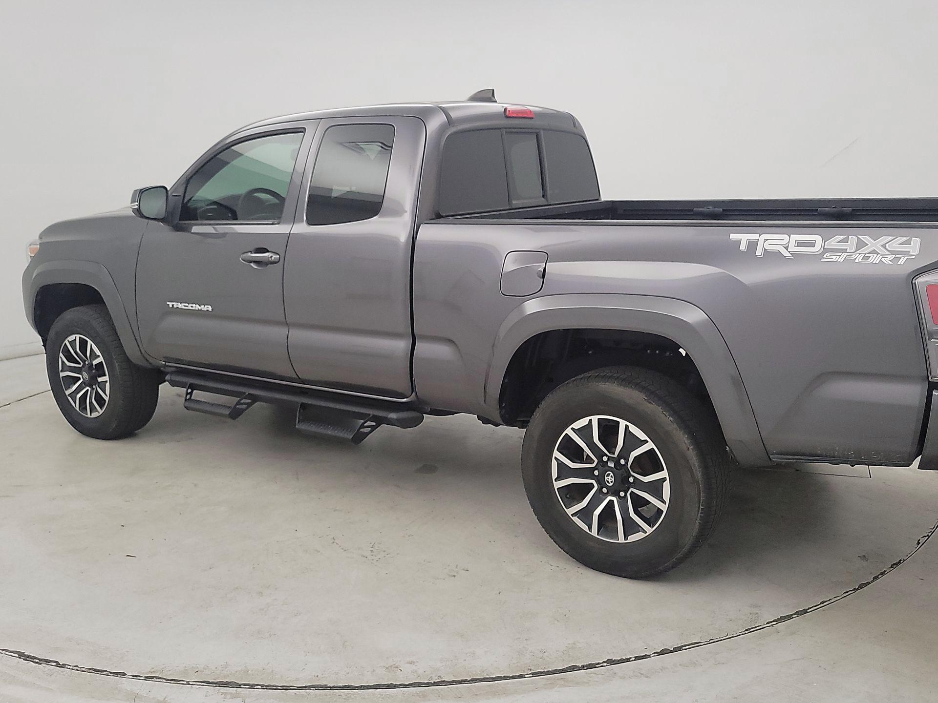 Thumbnail: 2022 Toyota Tacoma - 7