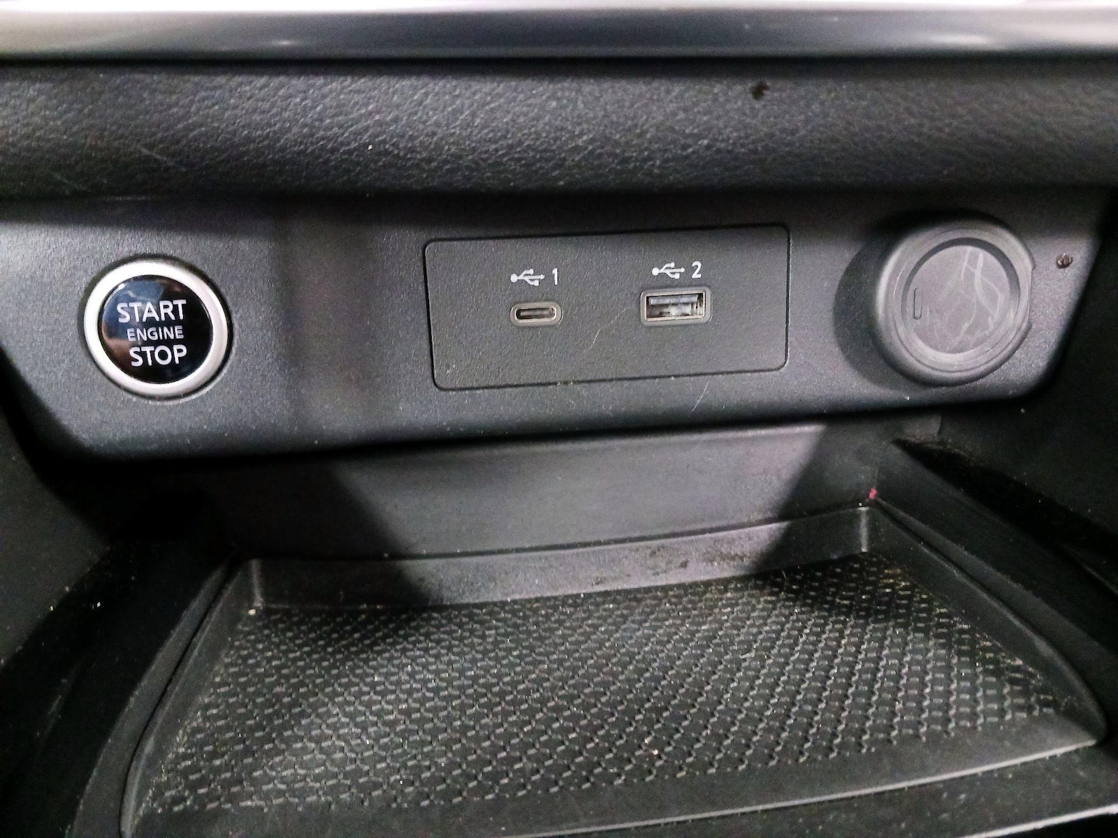 2023 Nissan Rogue SV - Photo 19