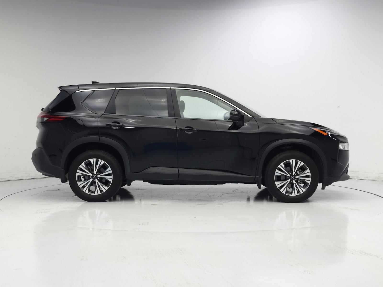 2023 Nissan Rogue SV - Photo 8