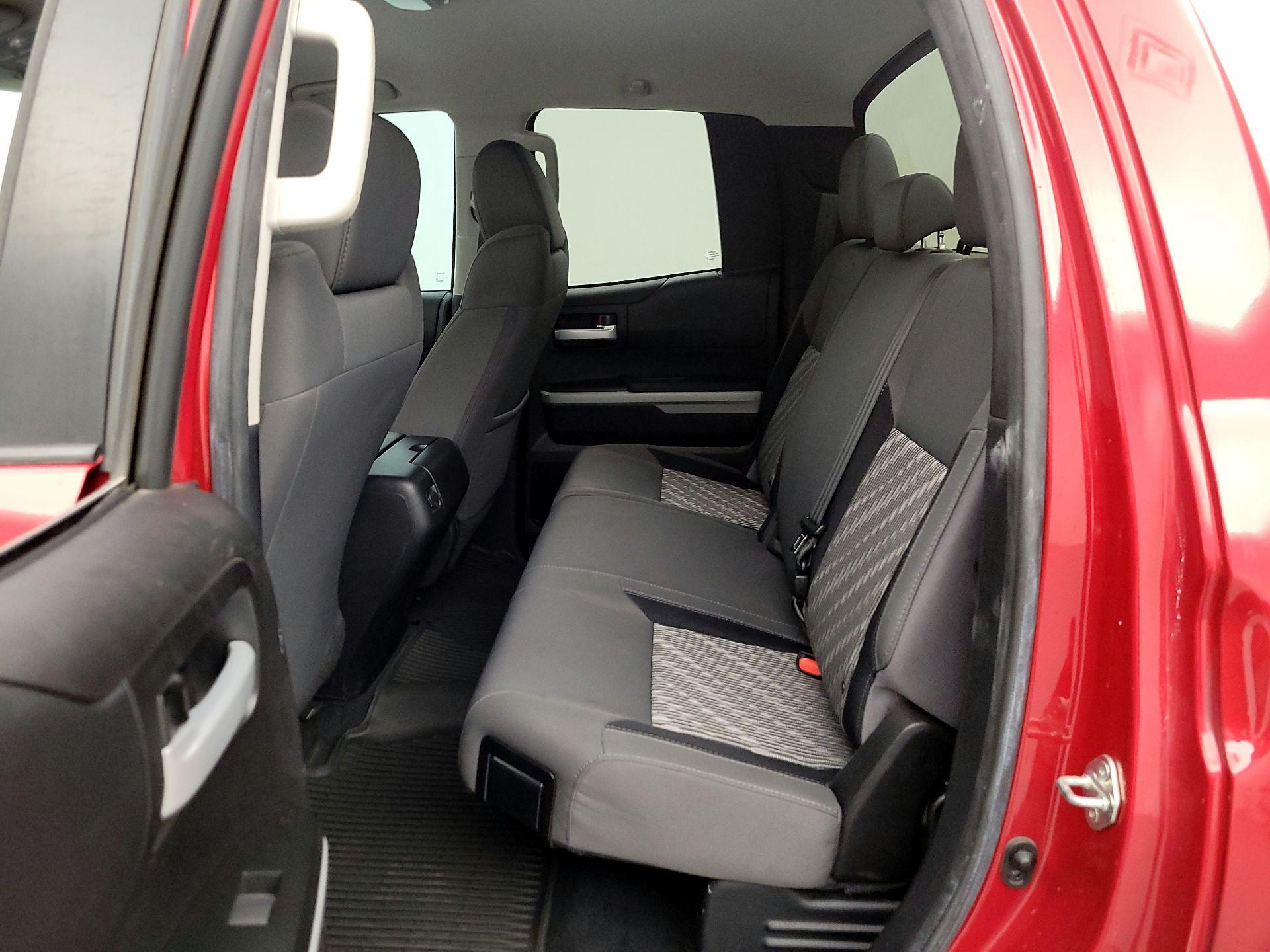 Thumbnail: 2021 Toyota Tundra - 19