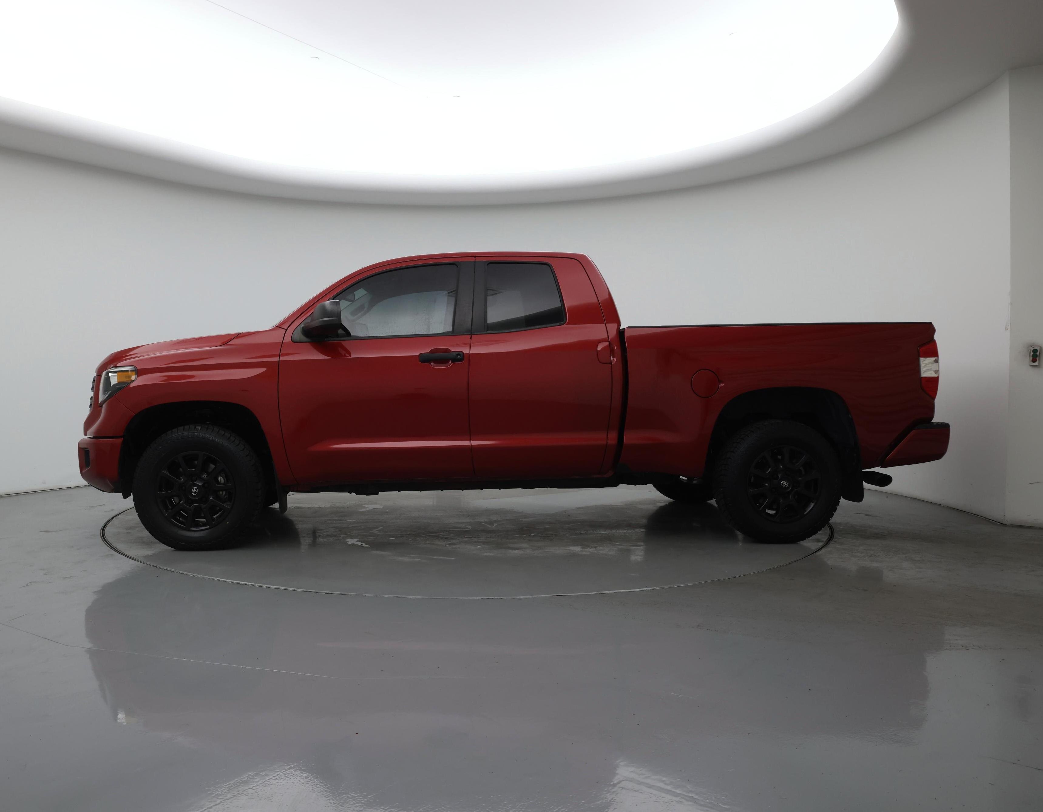 Thumbnail: 2021 Toyota Tundra - 3