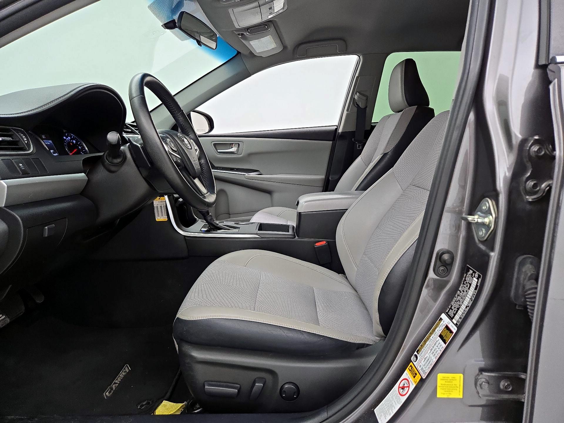 Thumbnail: 2016 Toyota Camry - 11