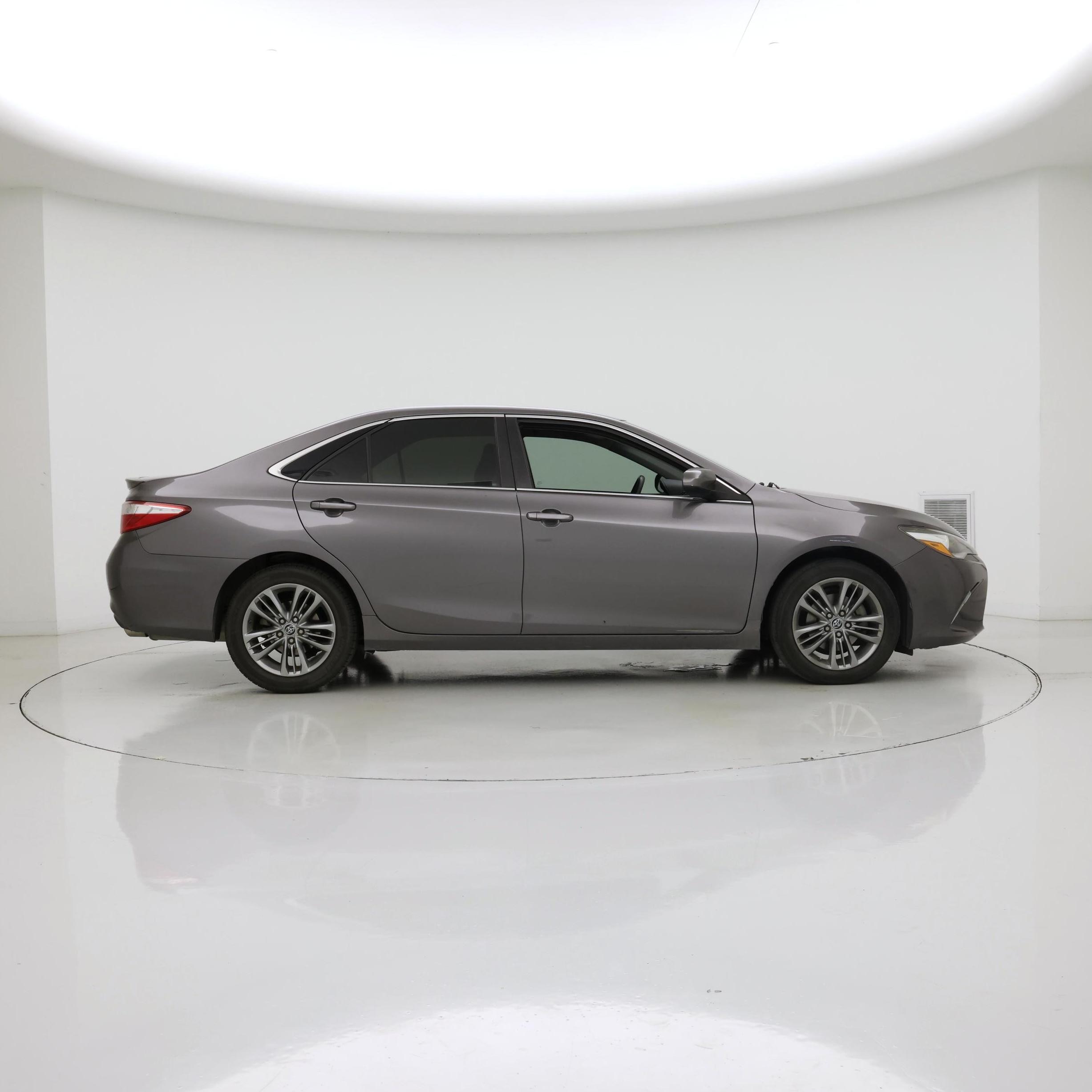 Thumbnail: 2016 Toyota Camry - 7