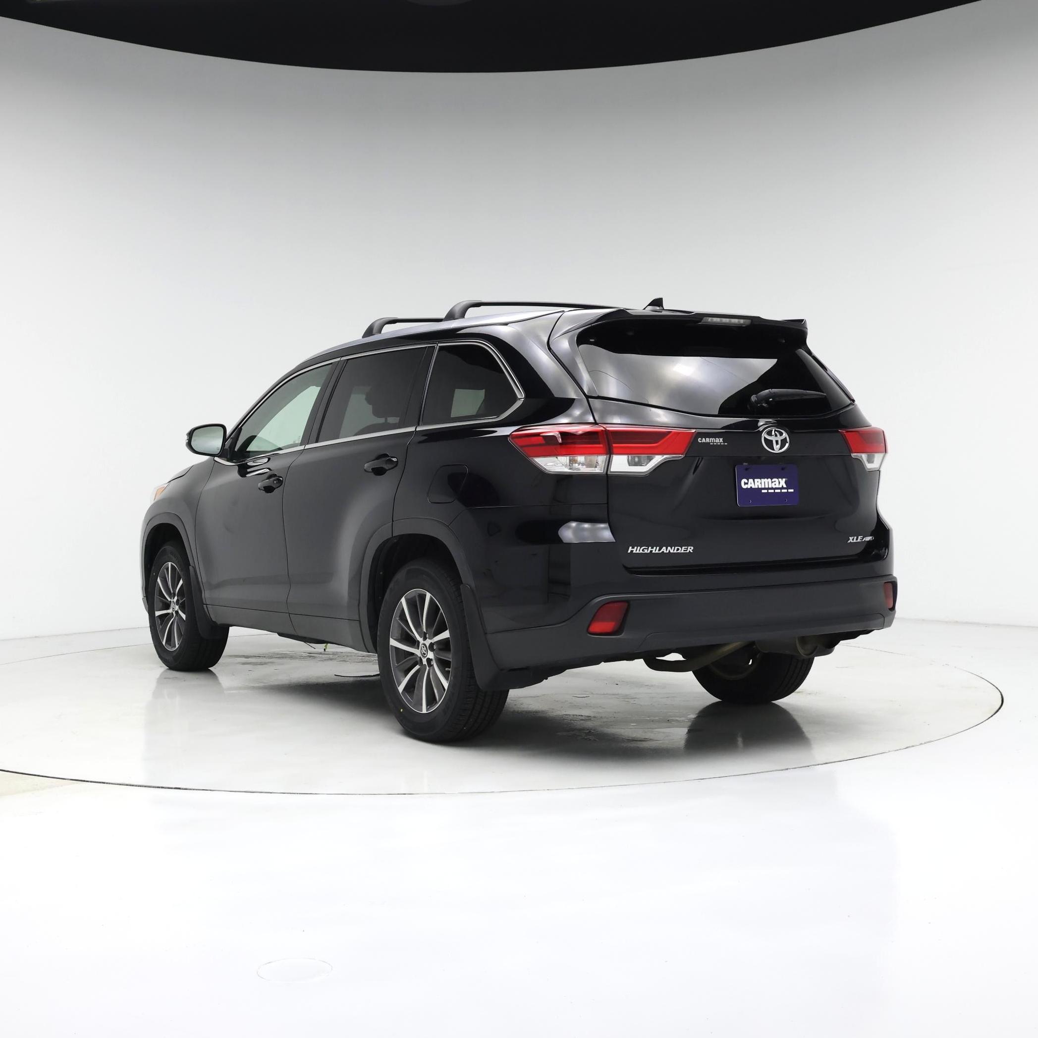 Thumbnail: 2018 Toyota Highlander - 2