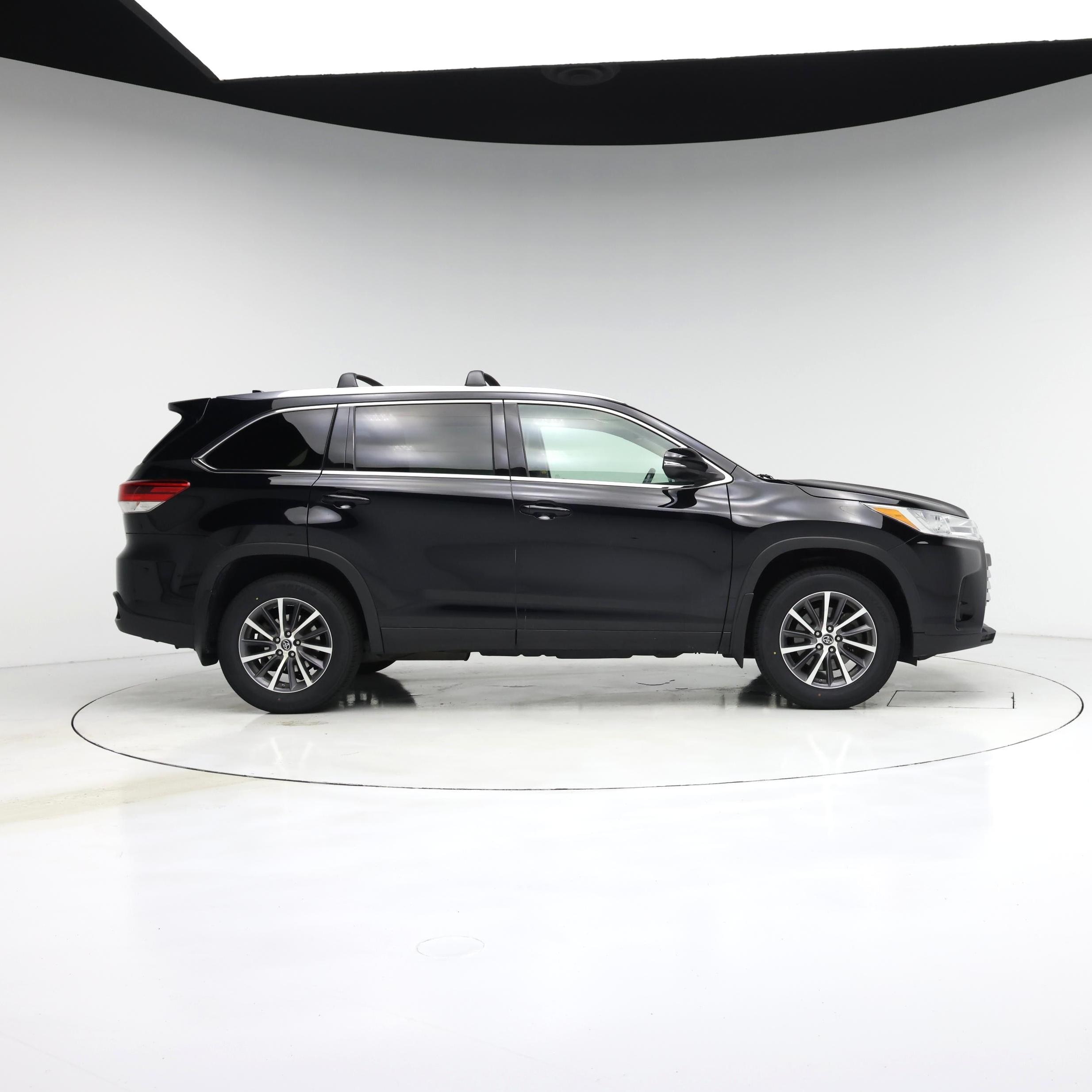 Thumbnail: 2018 Toyota Highlander - 7