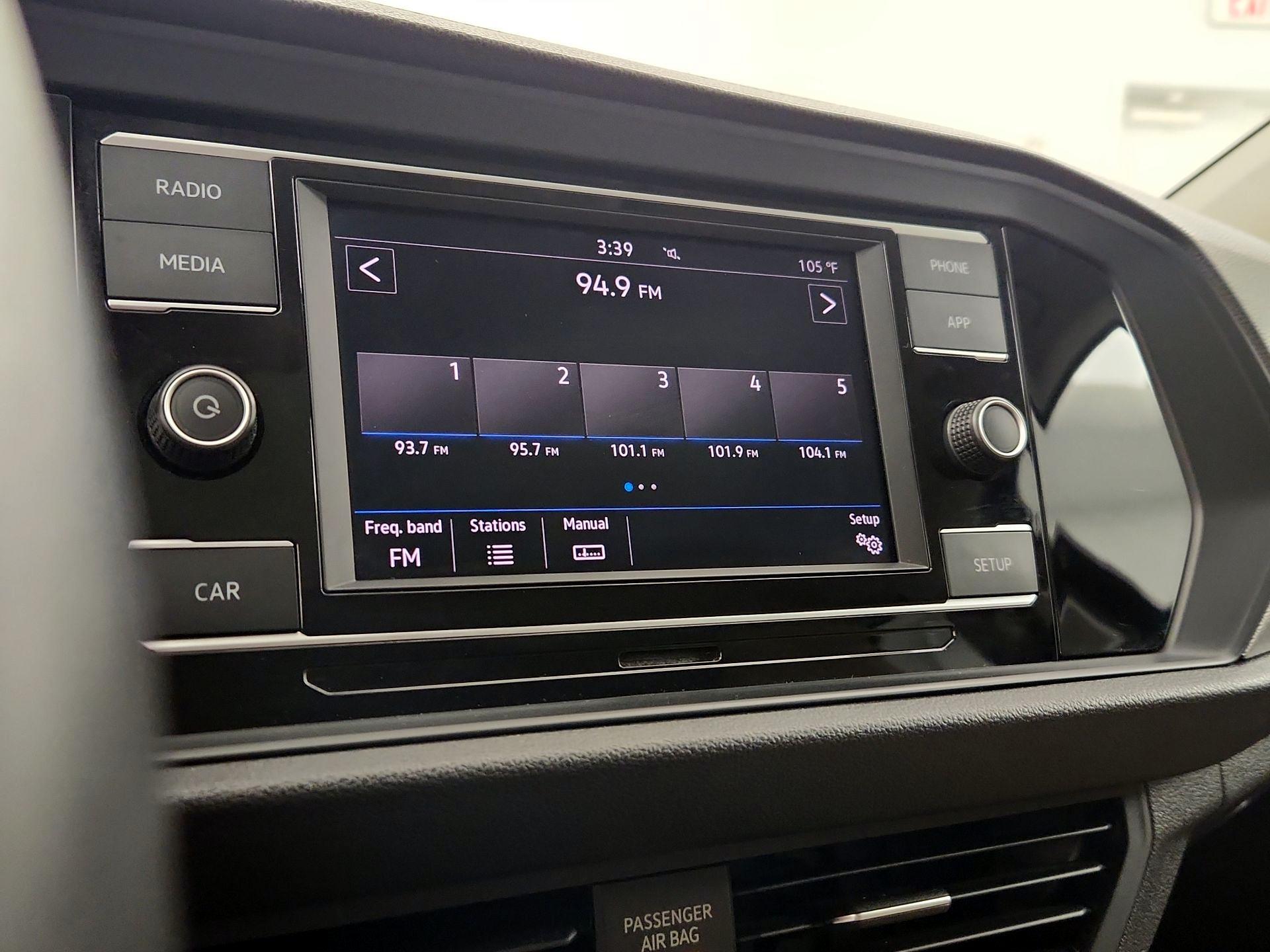 Thumbnail: 2019 Volkswagen Jetta - 15