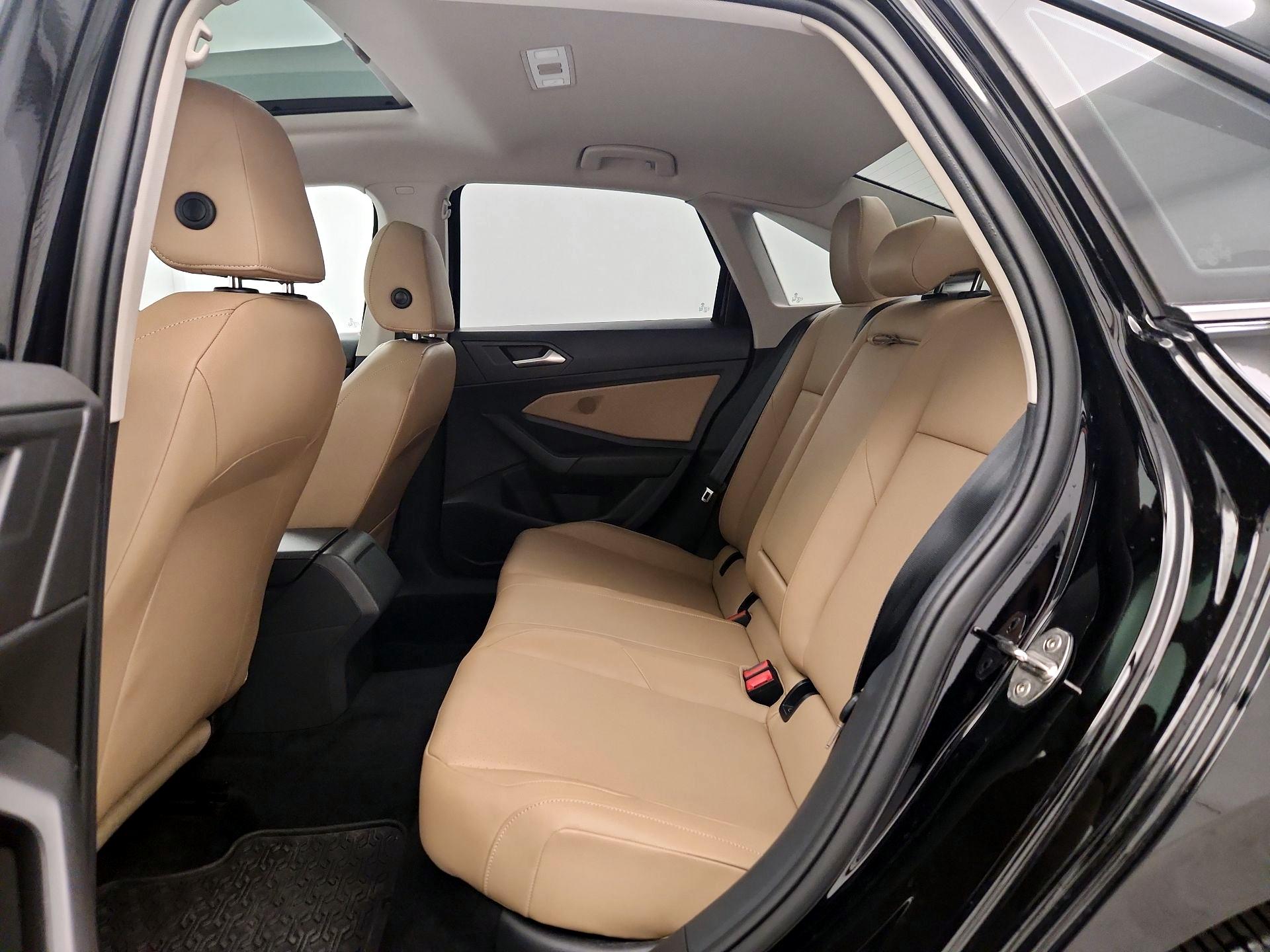 Thumbnail: 2019 Volkswagen Jetta - 20