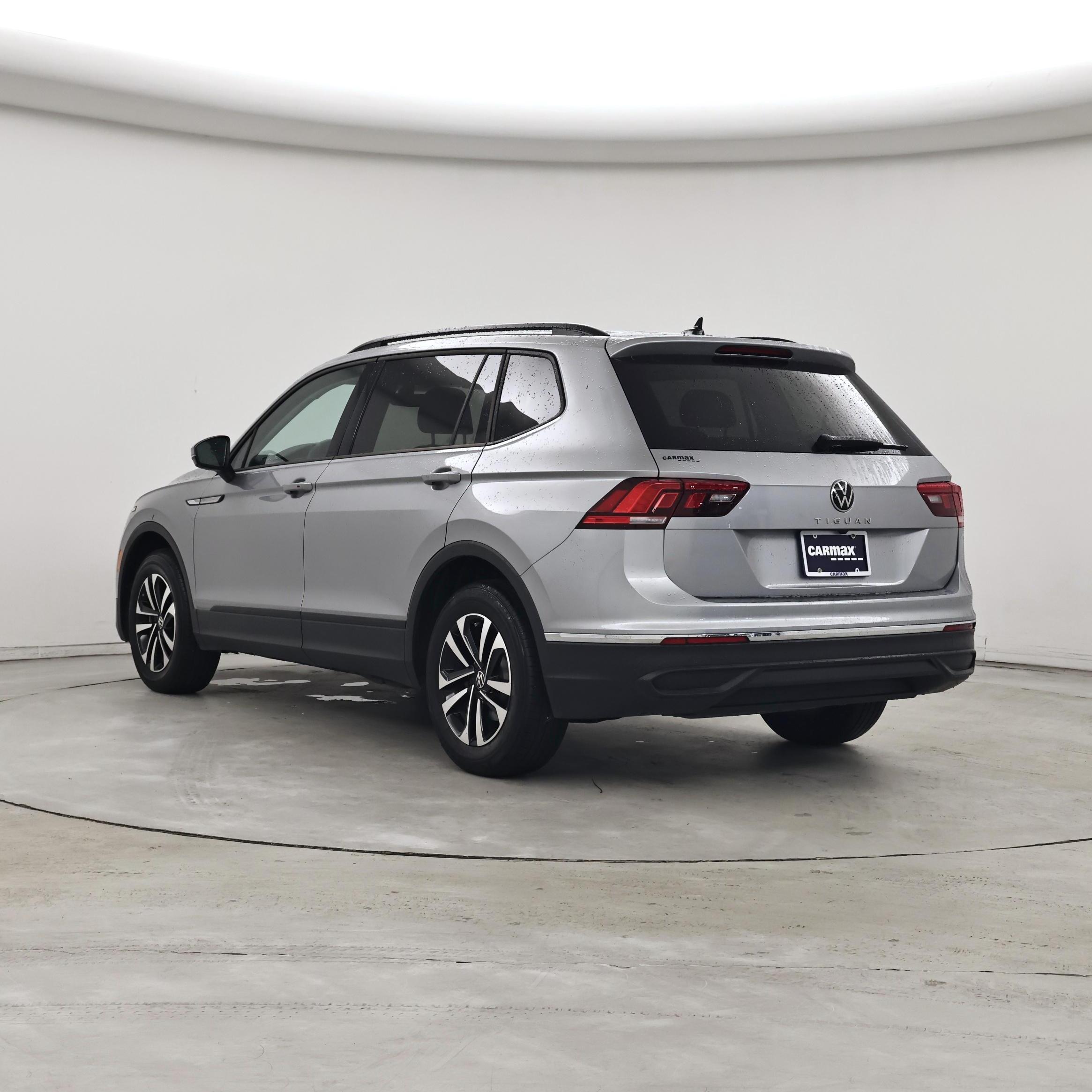 Thumbnail: 2023 Volkswagen Tiguan - 2