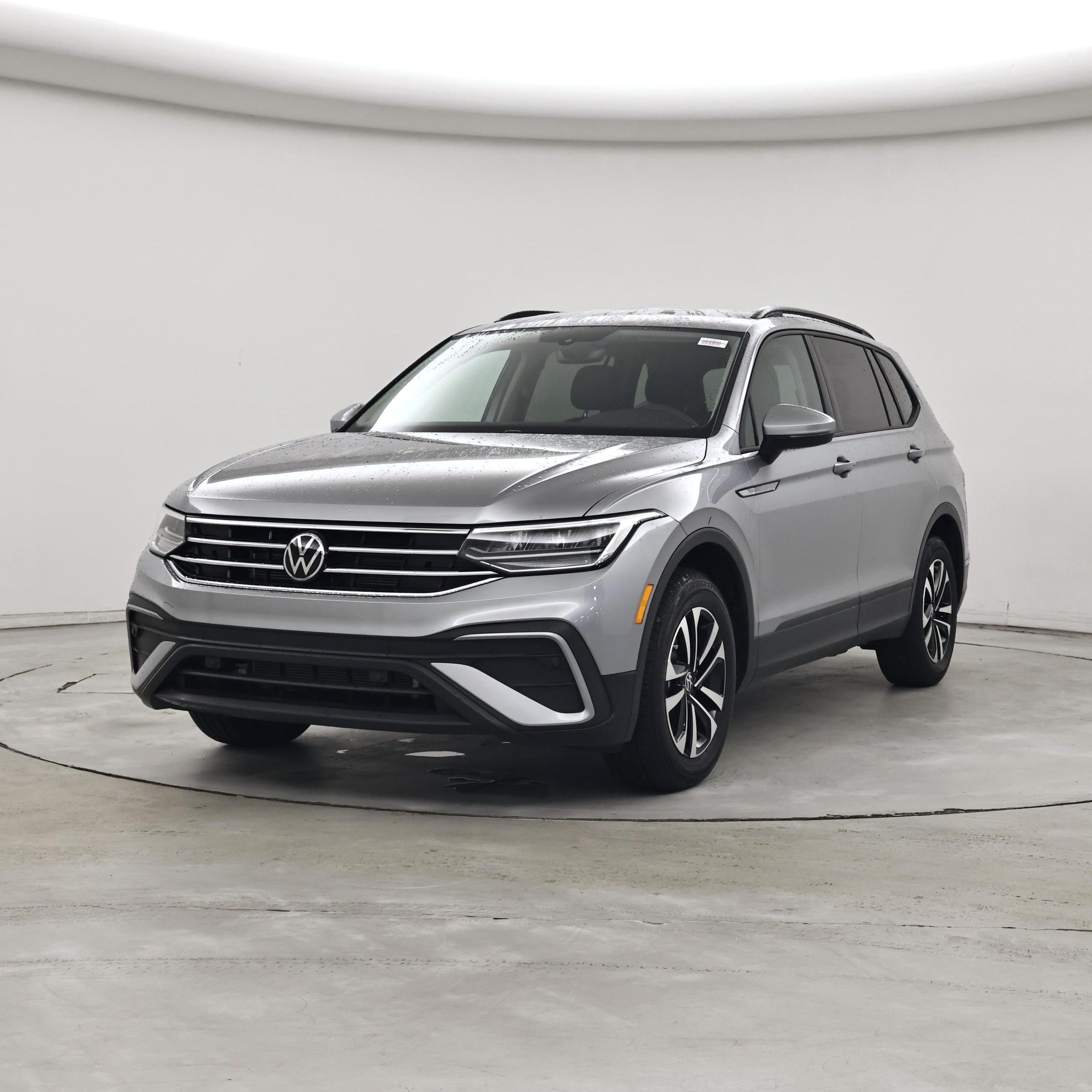 Thumbnail: 2023 Volkswagen Tiguan - 4
