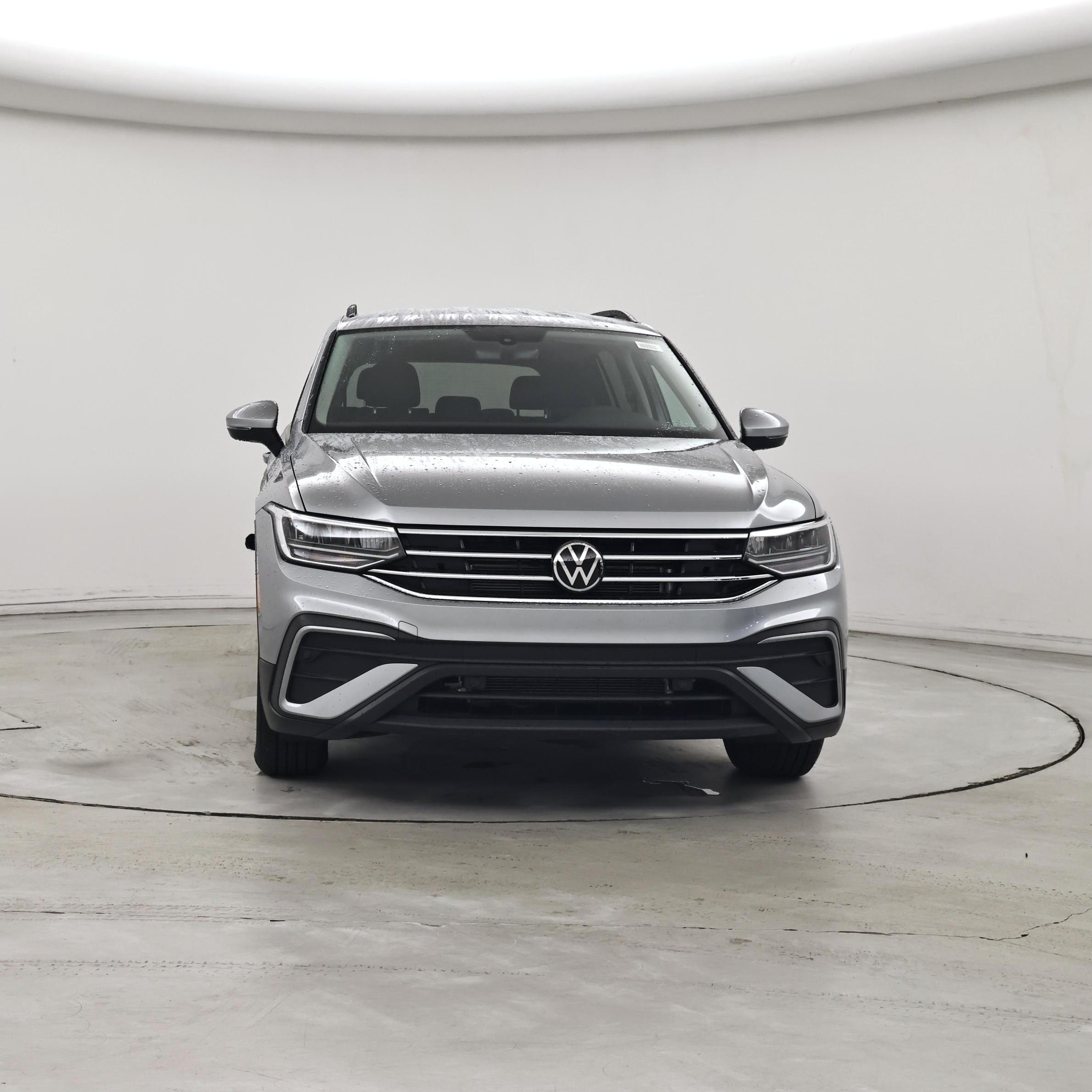 Thumbnail: 2023 Volkswagen Tiguan - 5