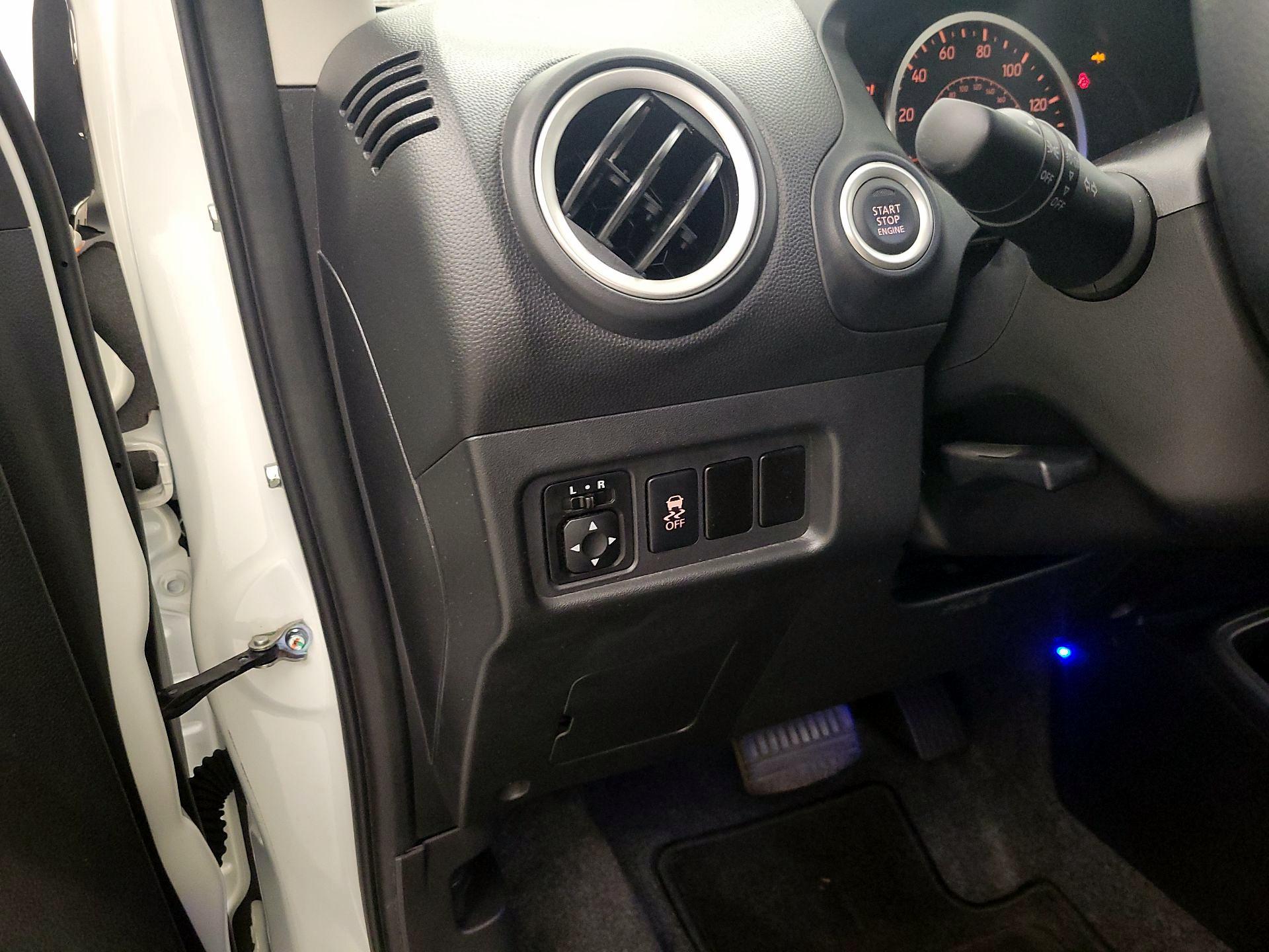 Thumbnail: 2015 Mitsubishi Mirage - 13