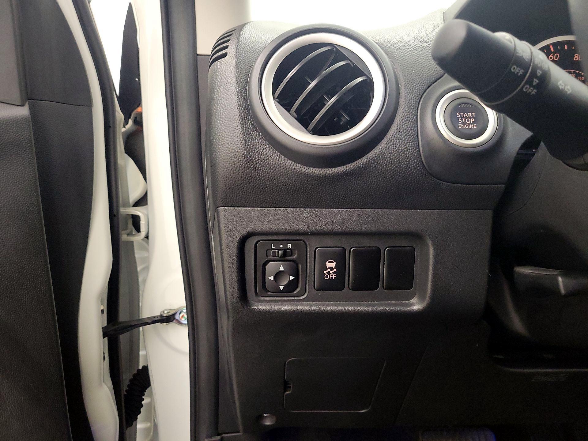 Thumbnail: 2015 Mitsubishi Mirage - 15