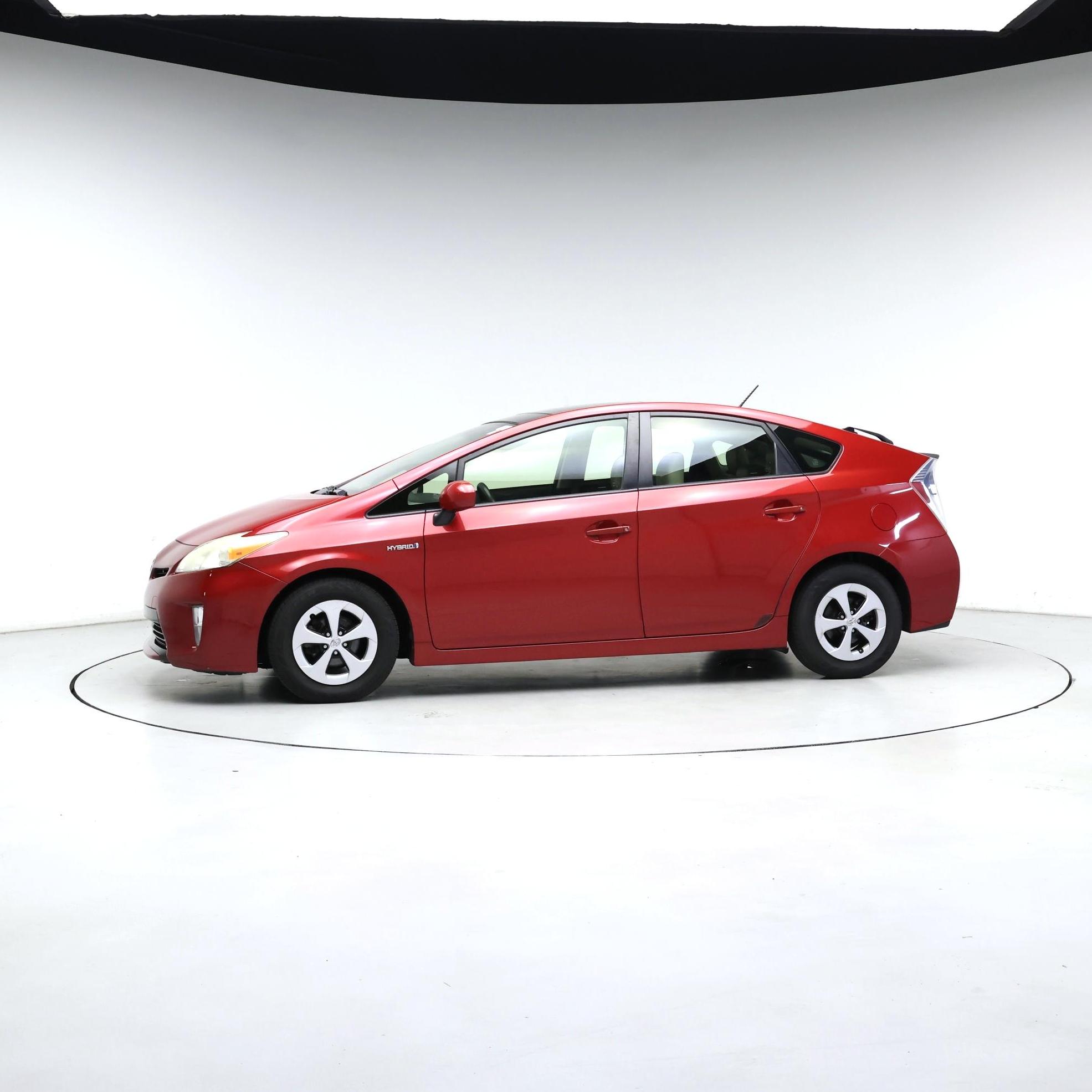 Thumbnail: 2014 Toyota Prius - 3