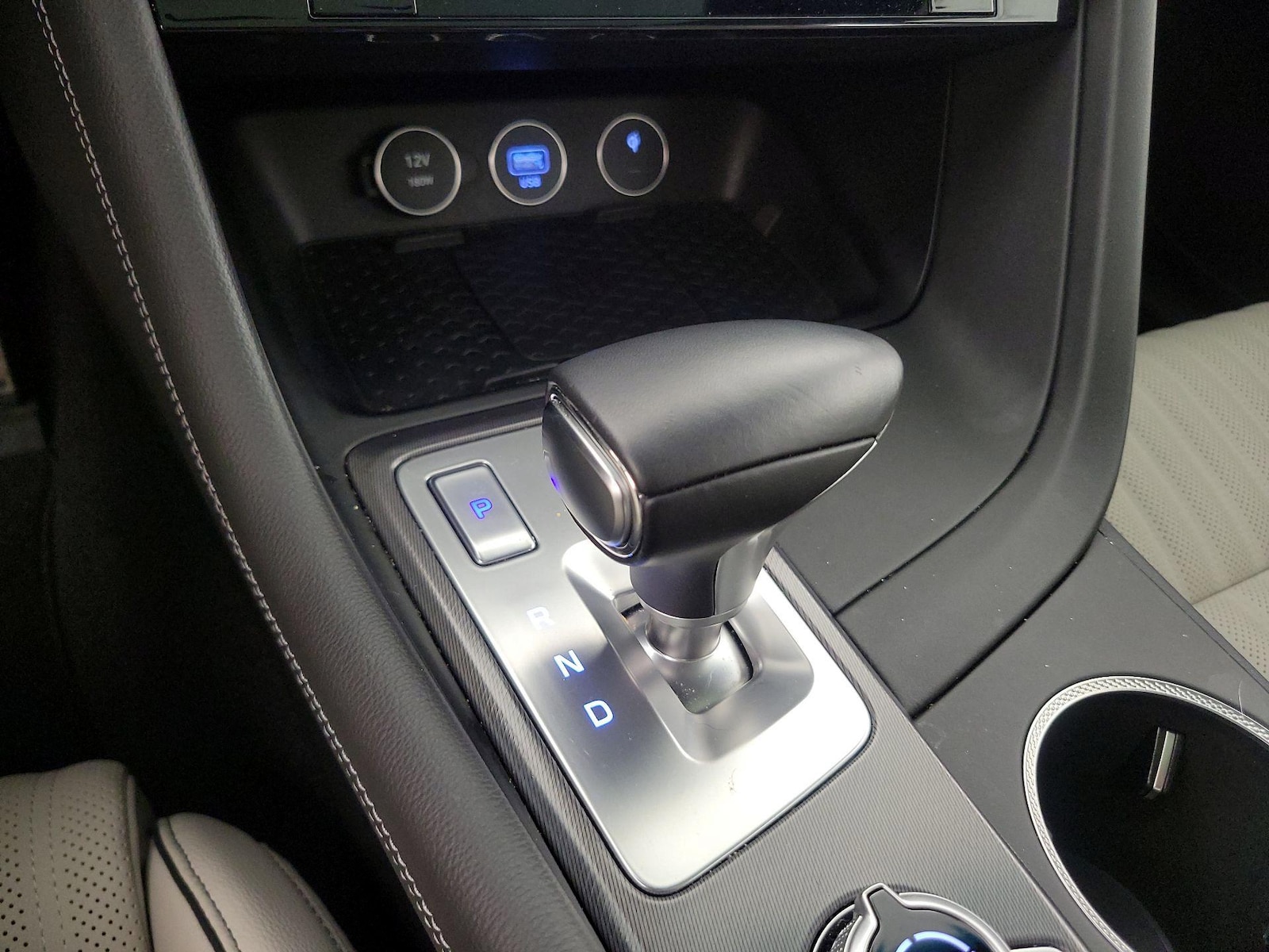 2024 GENESIS G70 Sport Advanced - Photo 19