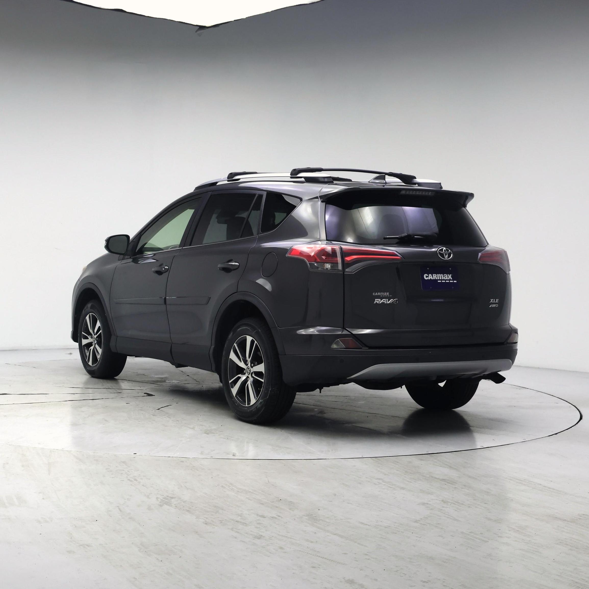 Thumbnail: 2017 Toyota RAV4 - 2