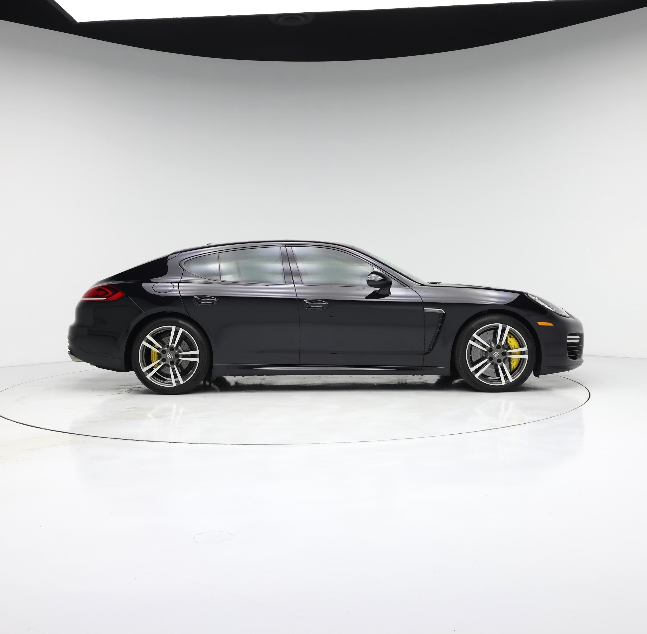Thumbnail: 2015 Porsche Panamera - 7
