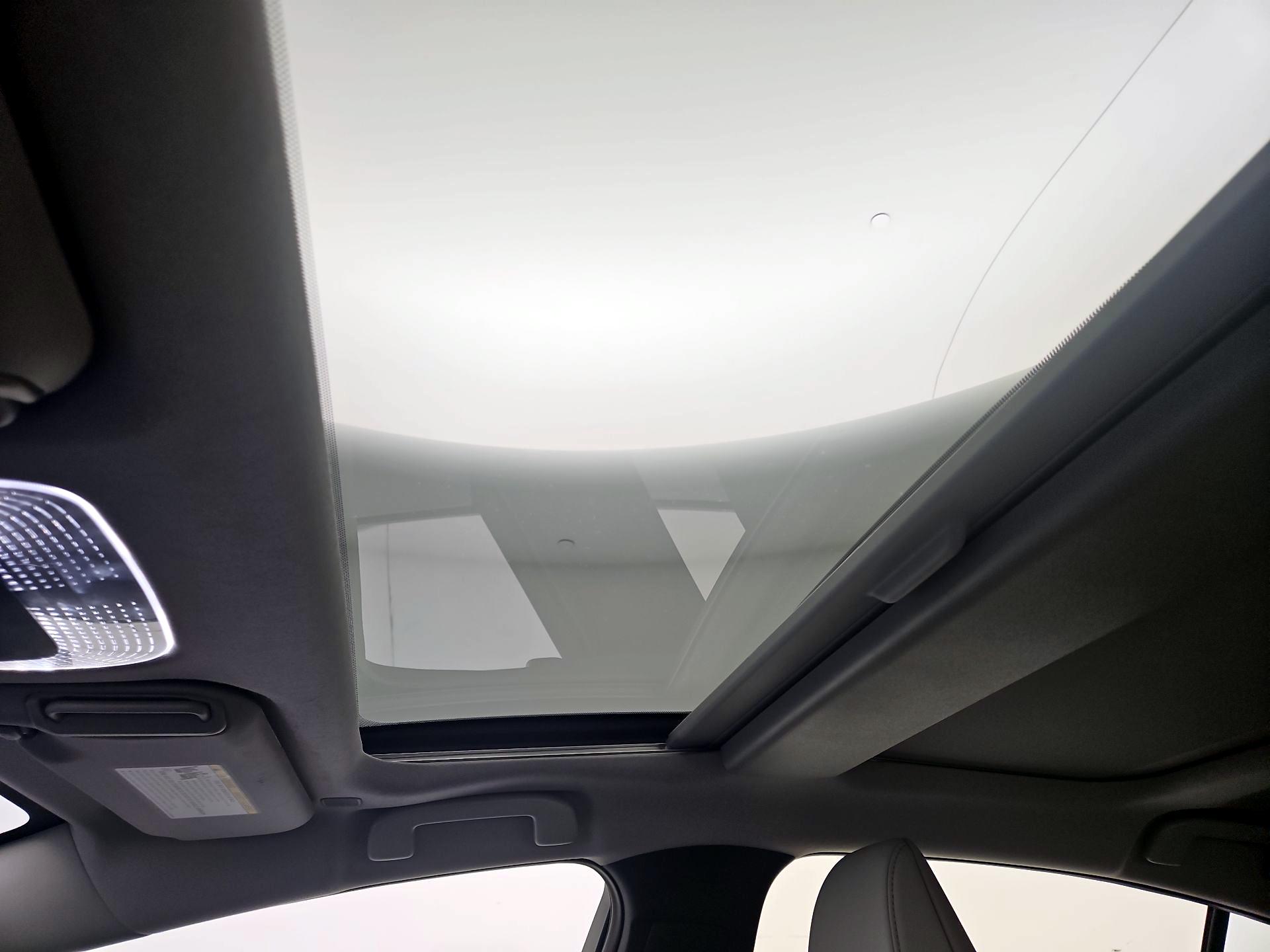 Thumbnail: 2024 Toyota Prius - 19