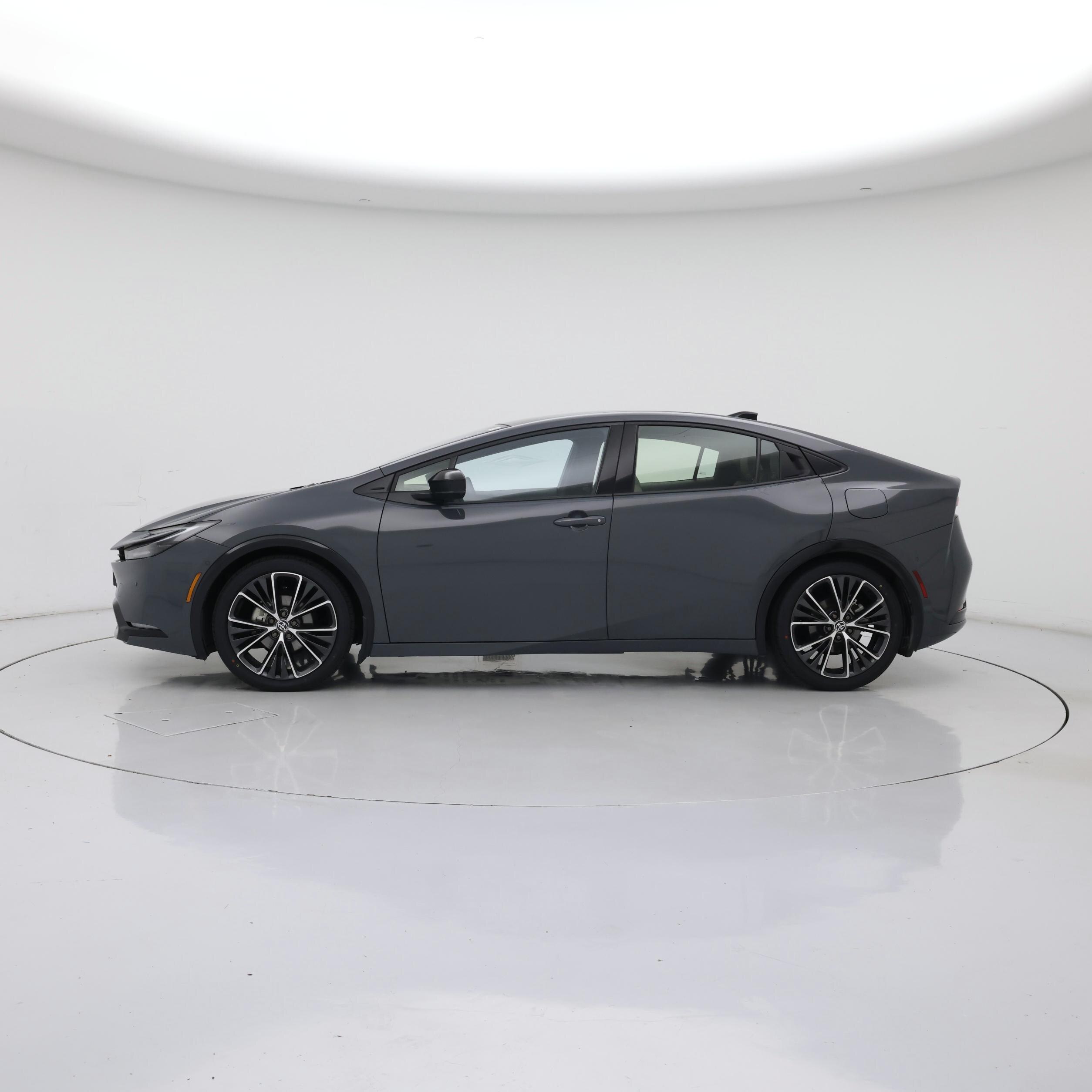 Thumbnail: 2024 Toyota Prius - 3