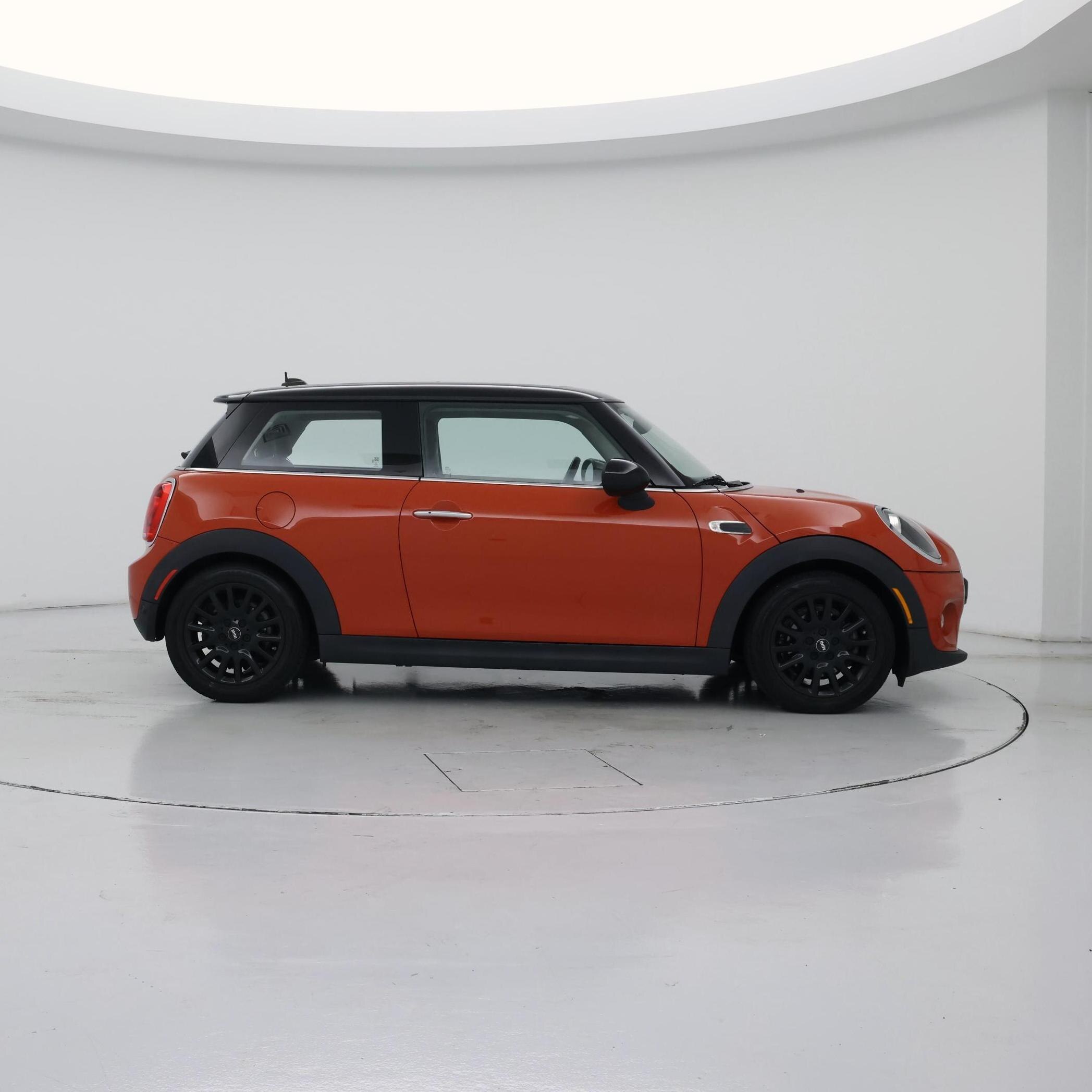 Thumbnail: 2019 MINI Cooper Hardtop - 7