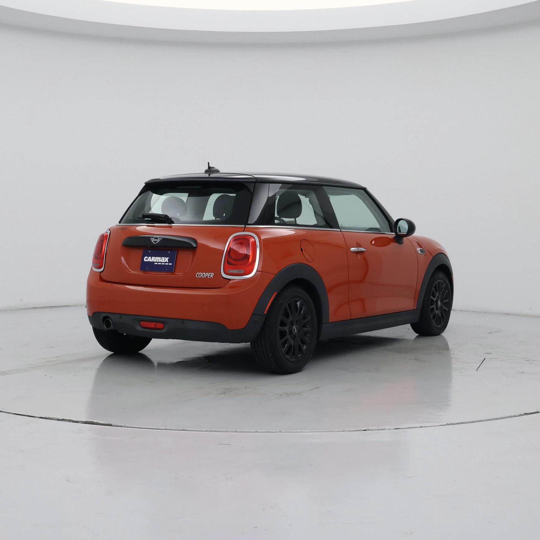 Thumbnail: 2019 MINI Cooper Hardtop - 8