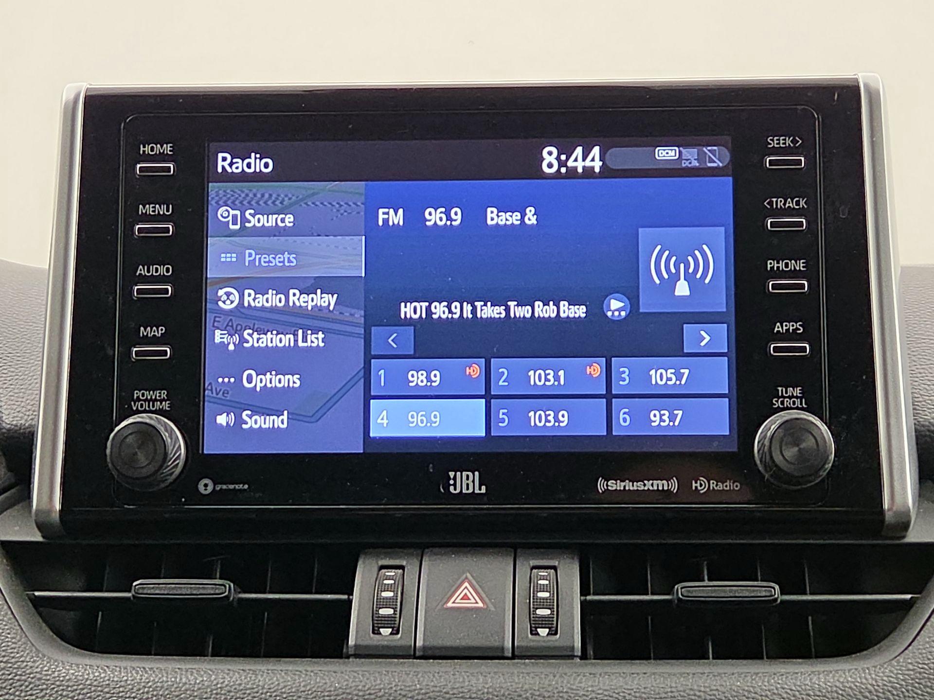 Thumbnail: 2019 Toyota RAV4 - 16