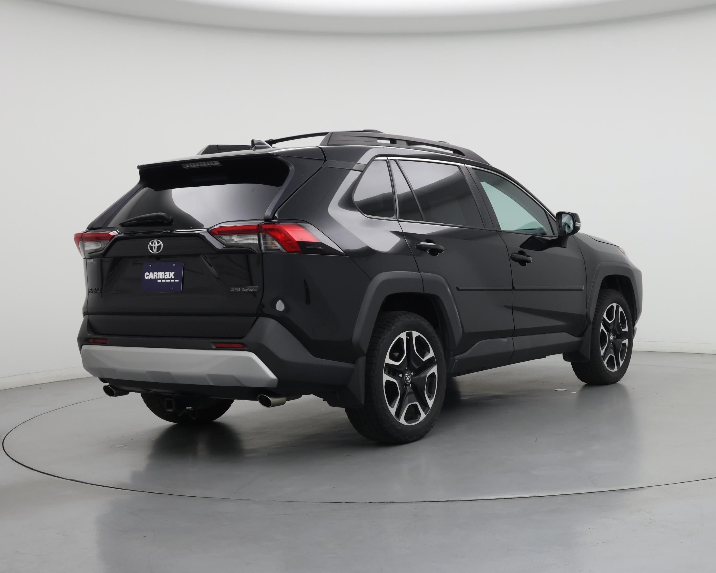 Thumbnail: 2019 Toyota RAV4 - 8