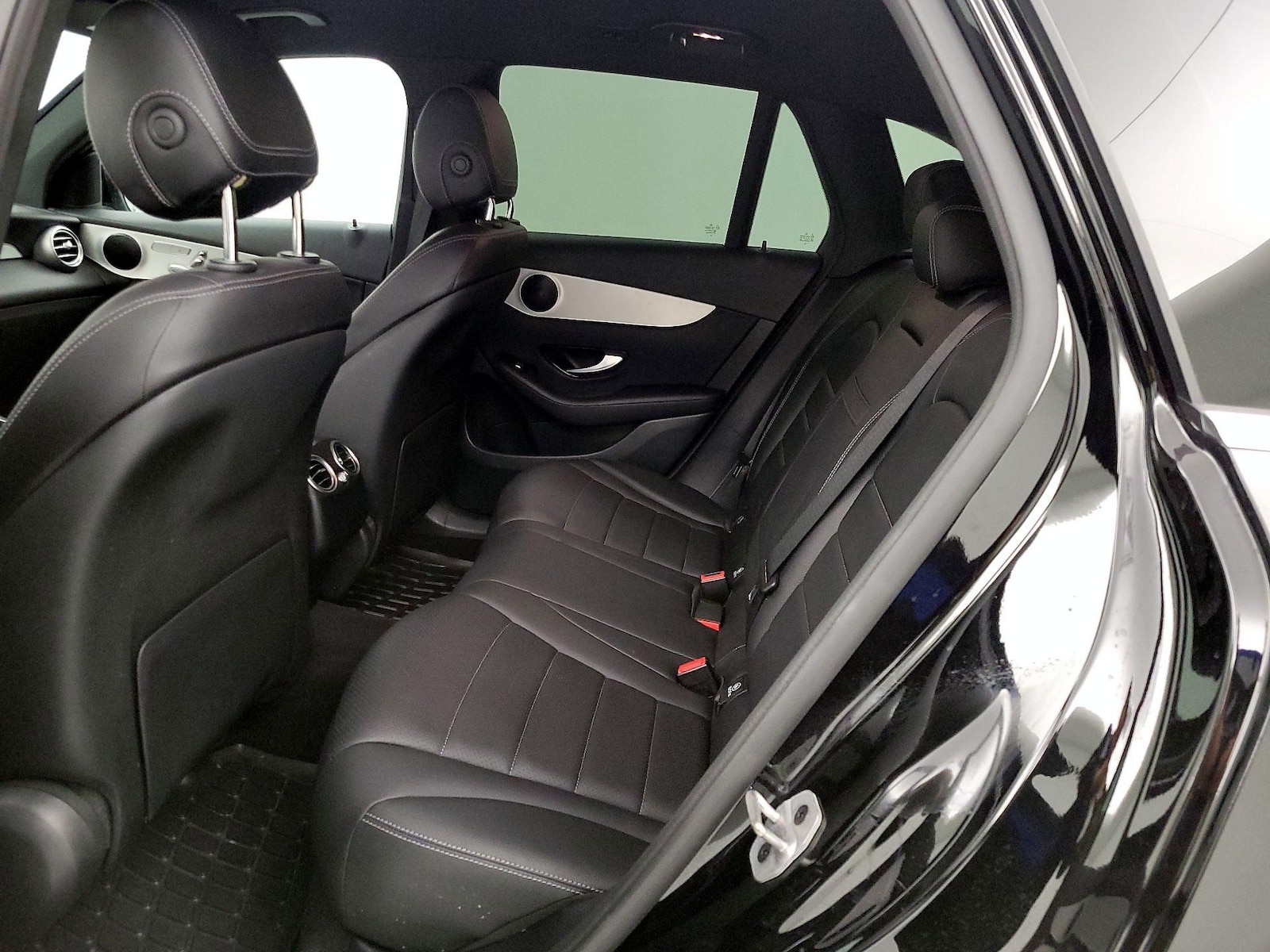 2022 Mercedes-Benz GLC GLC300 - Photo 21