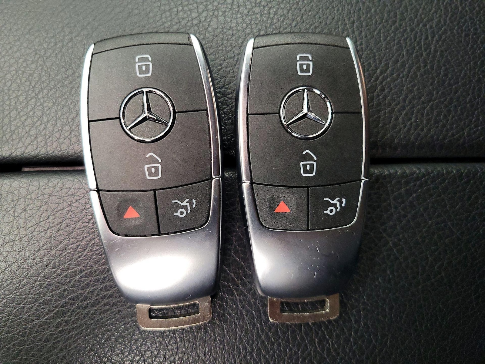 2022 Mercedes-Benz GLC GLC300 - Photo 24