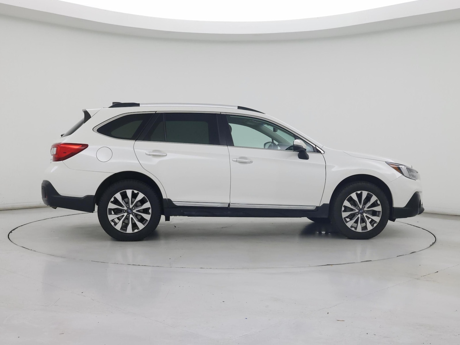 2019 Subaru Outback Touring - Photo 8