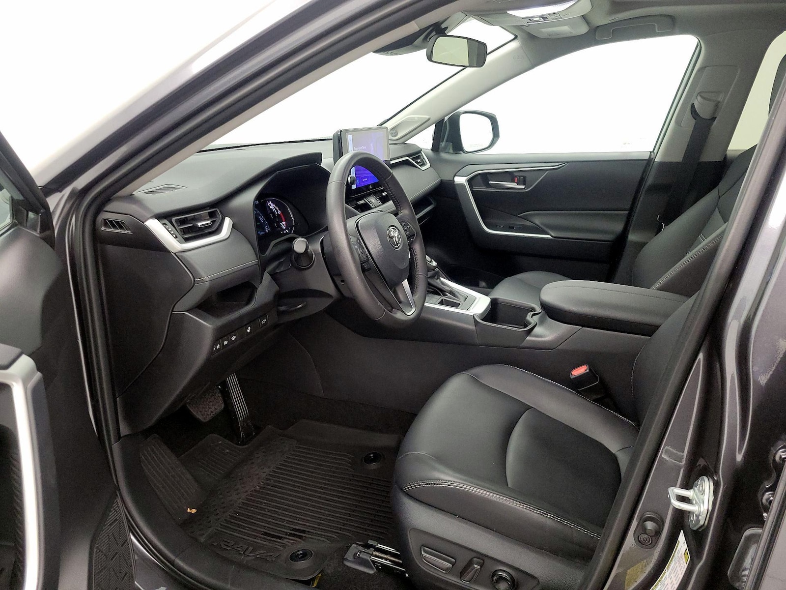 2024 Toyota RAV4 XLE Premium - Photo 12