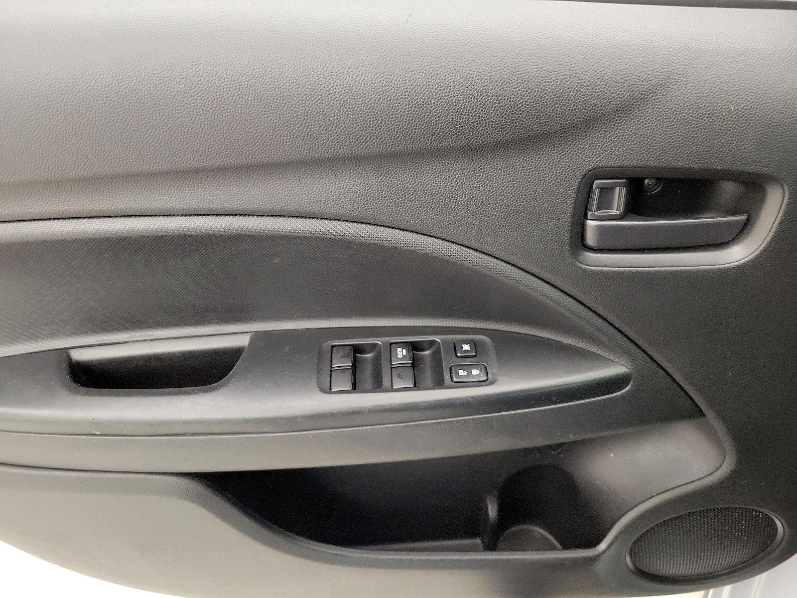 2022 Mitsubishi Mirage G4 ES - Photo 13