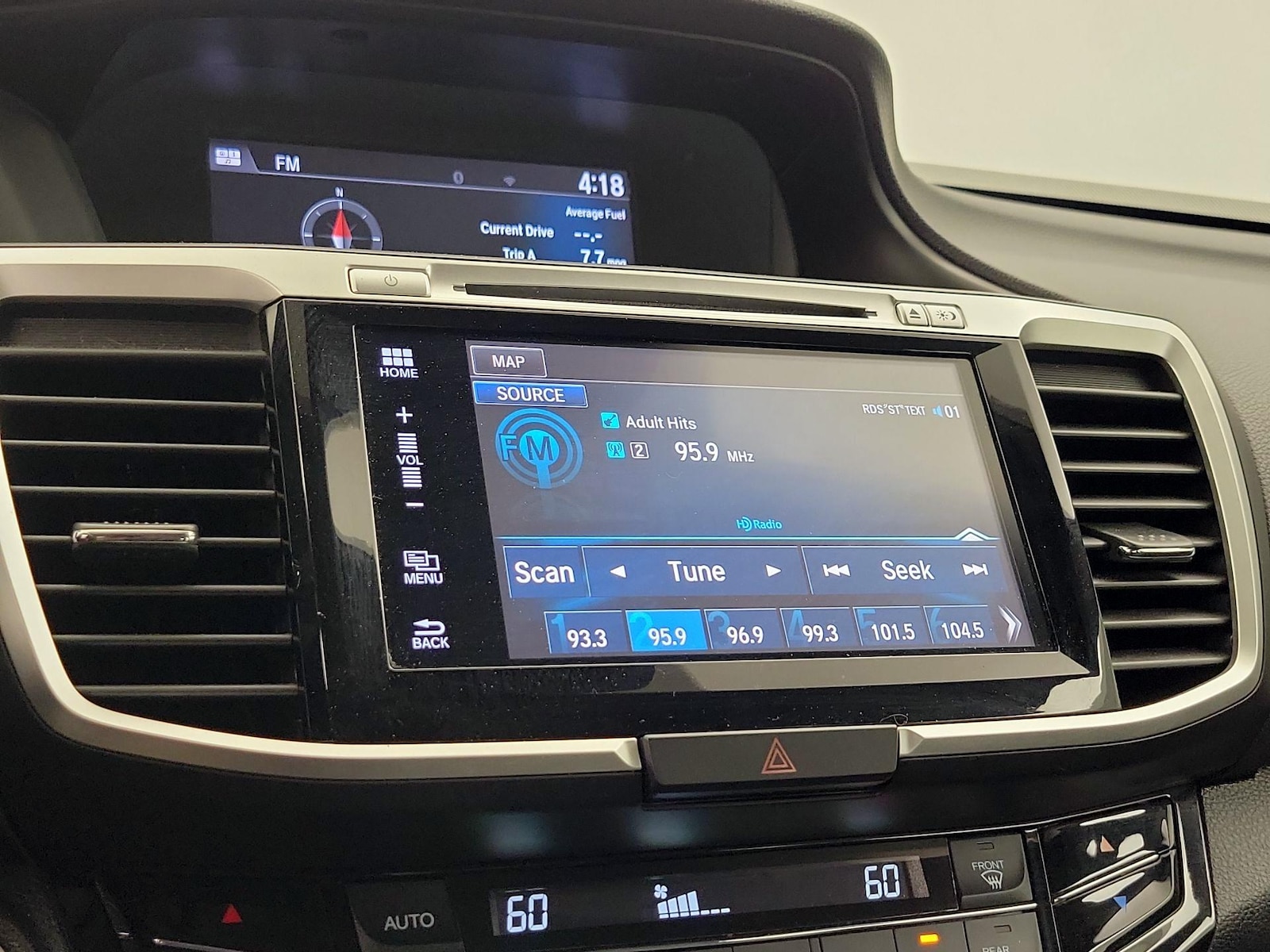 2016 Honda Accord EX-L - Photo 17