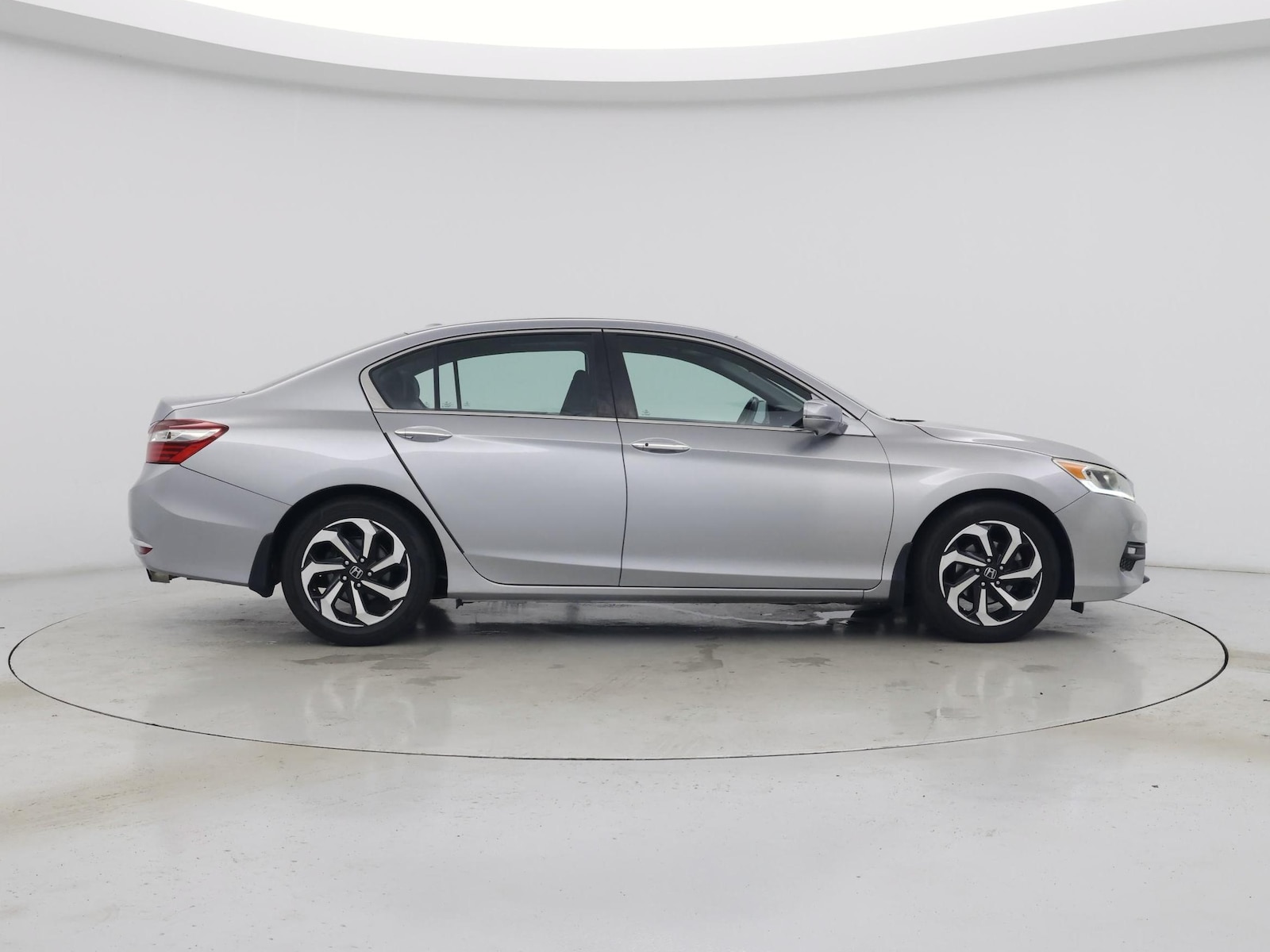 2016 Honda Accord EX-L - Photo 8