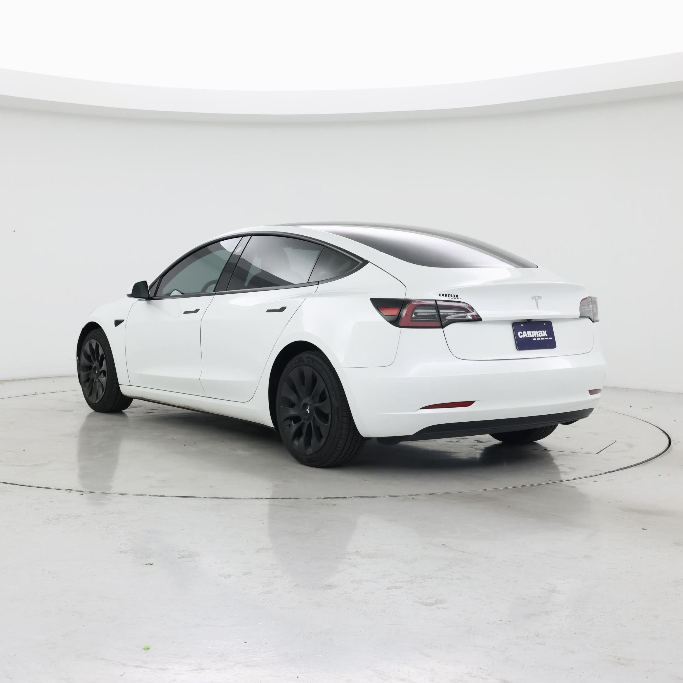 Thumbnail: 2023 Tesla Model 3 - 2