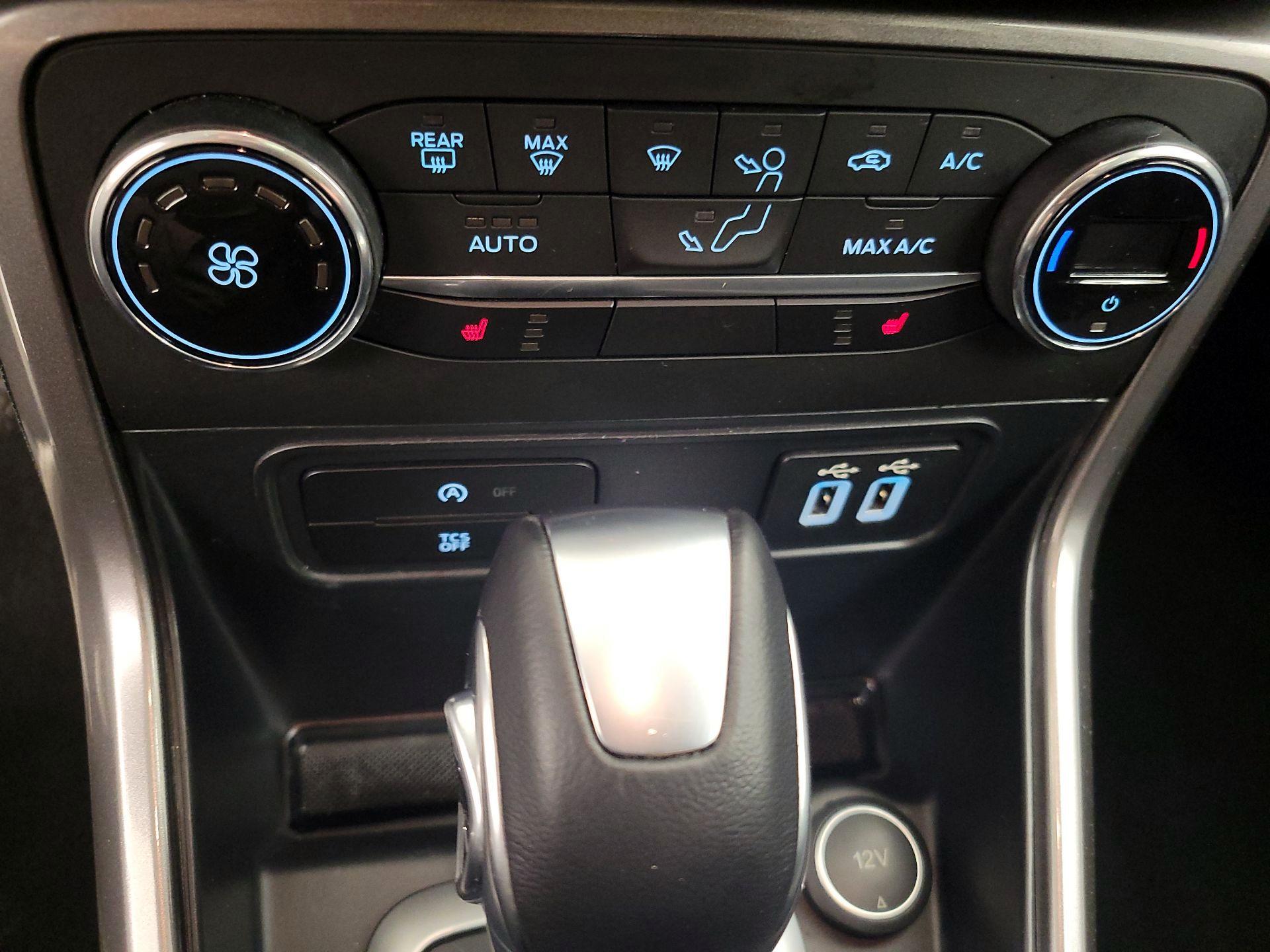 Thumbnail: 2021 Ford EcoSport - 18