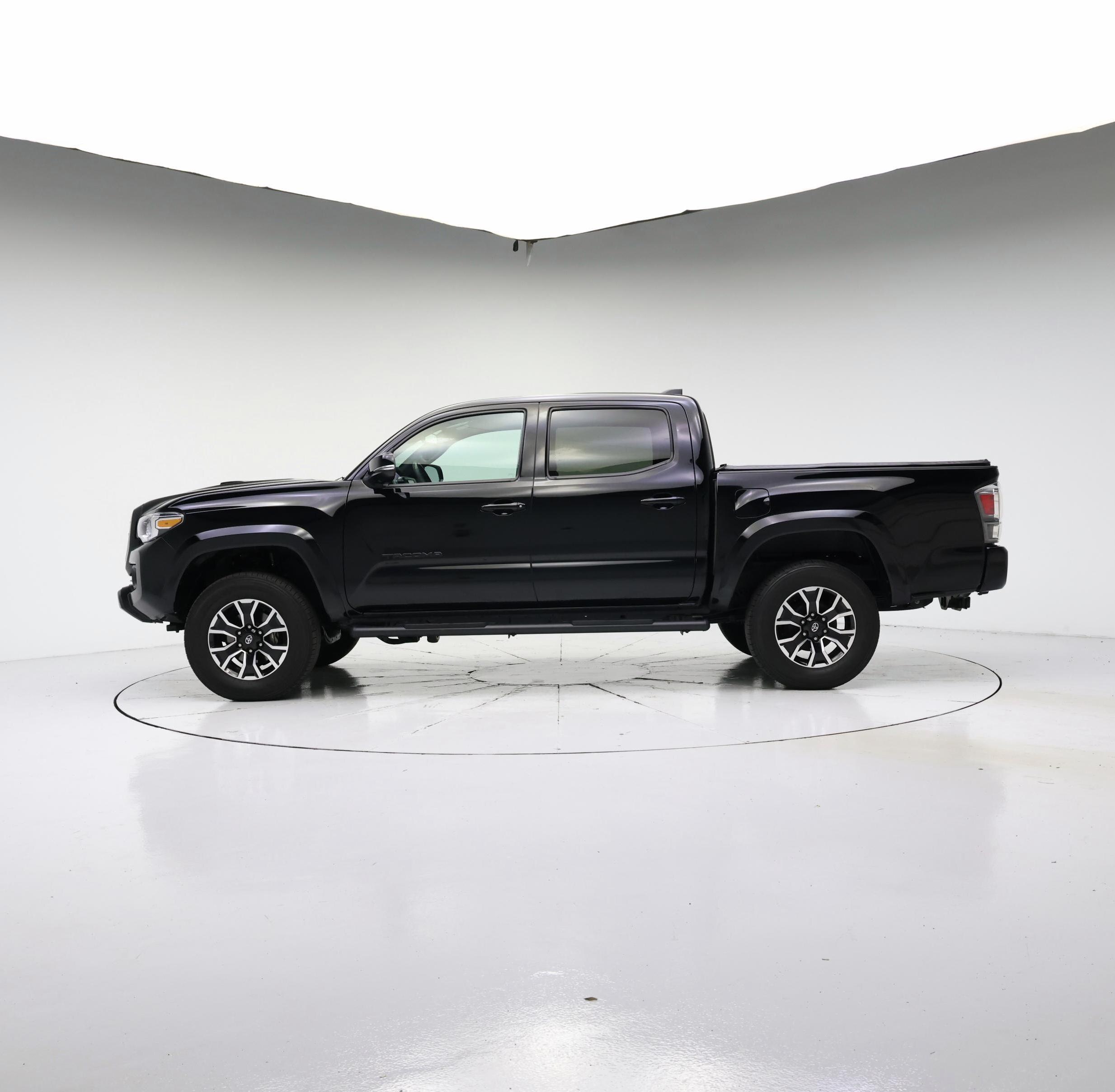 Thumbnail: 2023 Toyota Tacoma - 7