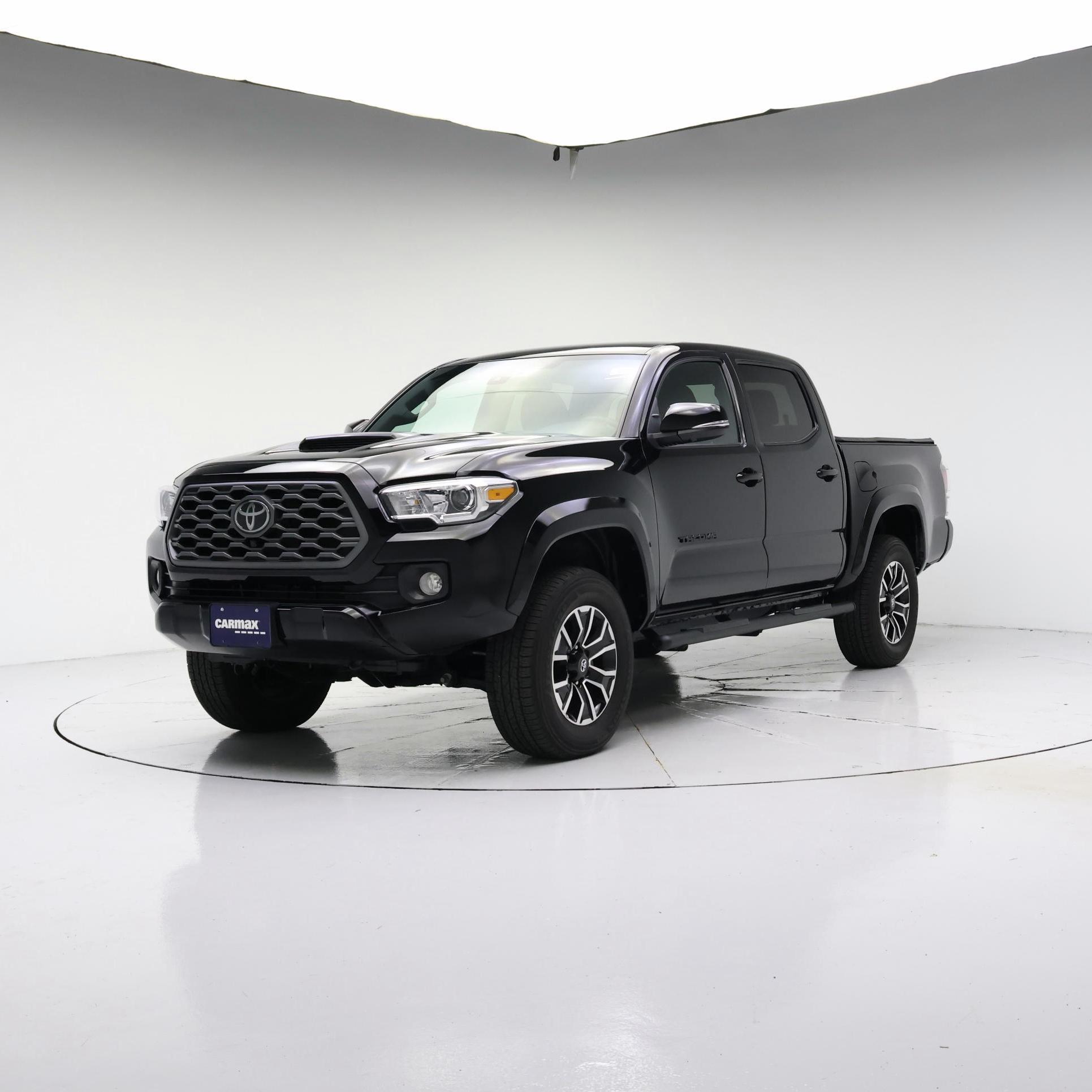 Thumbnail: 2023 Toyota Tacoma - 8