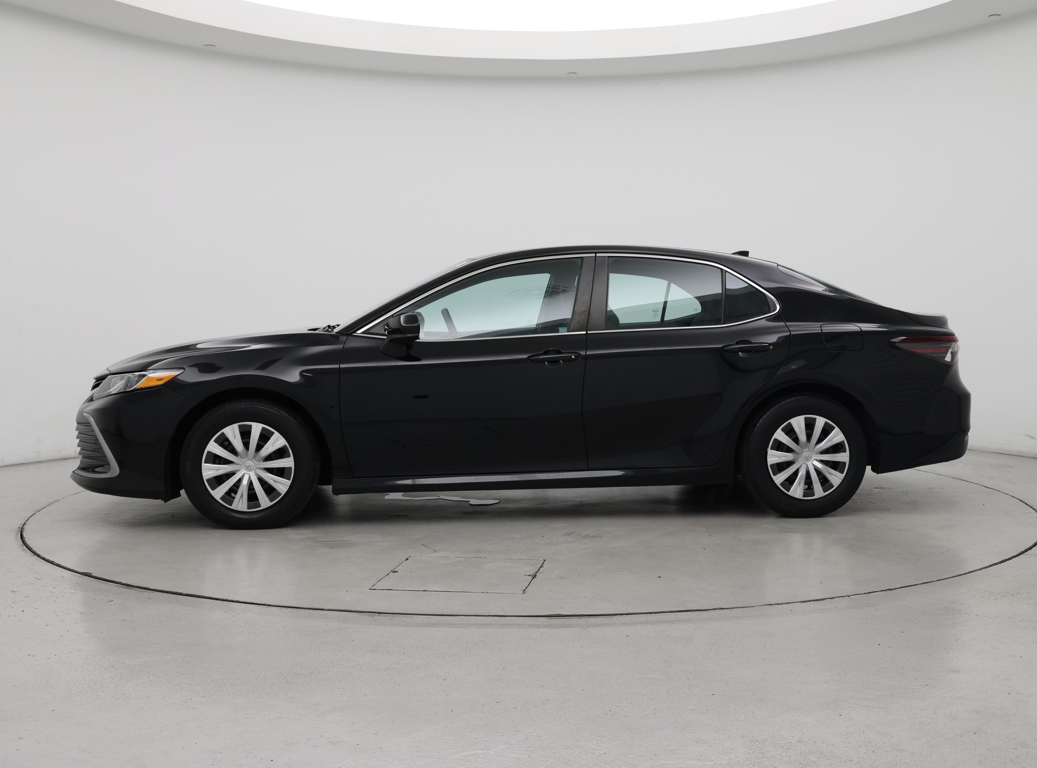 Thumbnail: 2022 Toyota Camry - 3