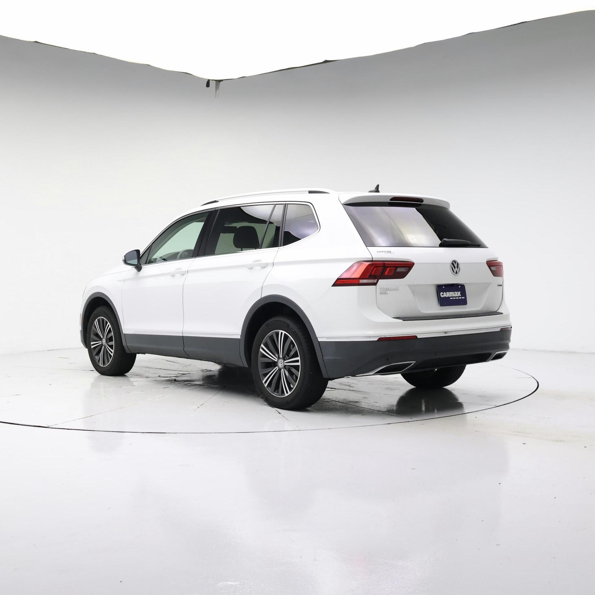 Thumbnail: 2019 Volkswagen Tiguan - 2