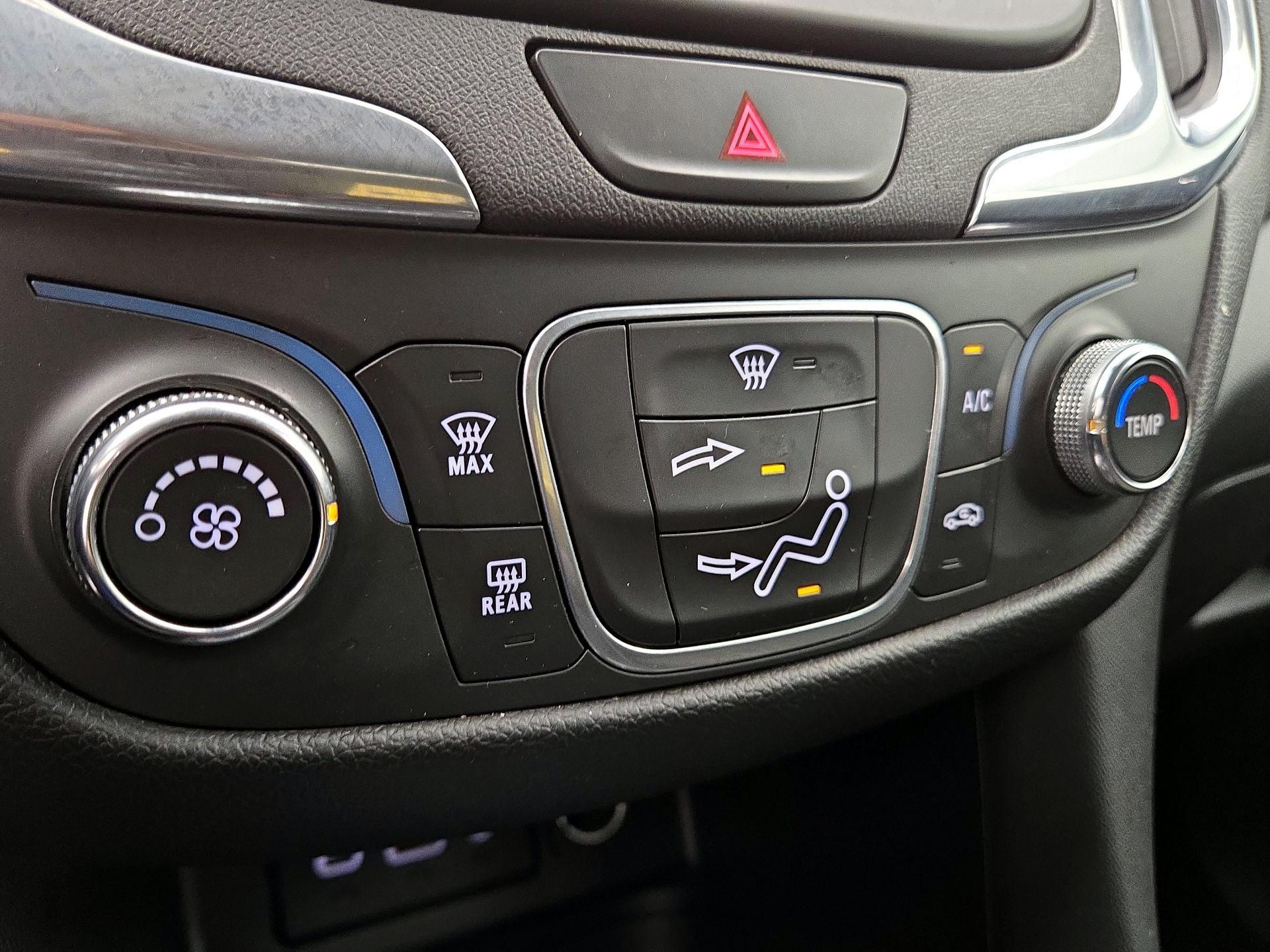 Thumbnail: 2020 Chevrolet Equinox - 16
