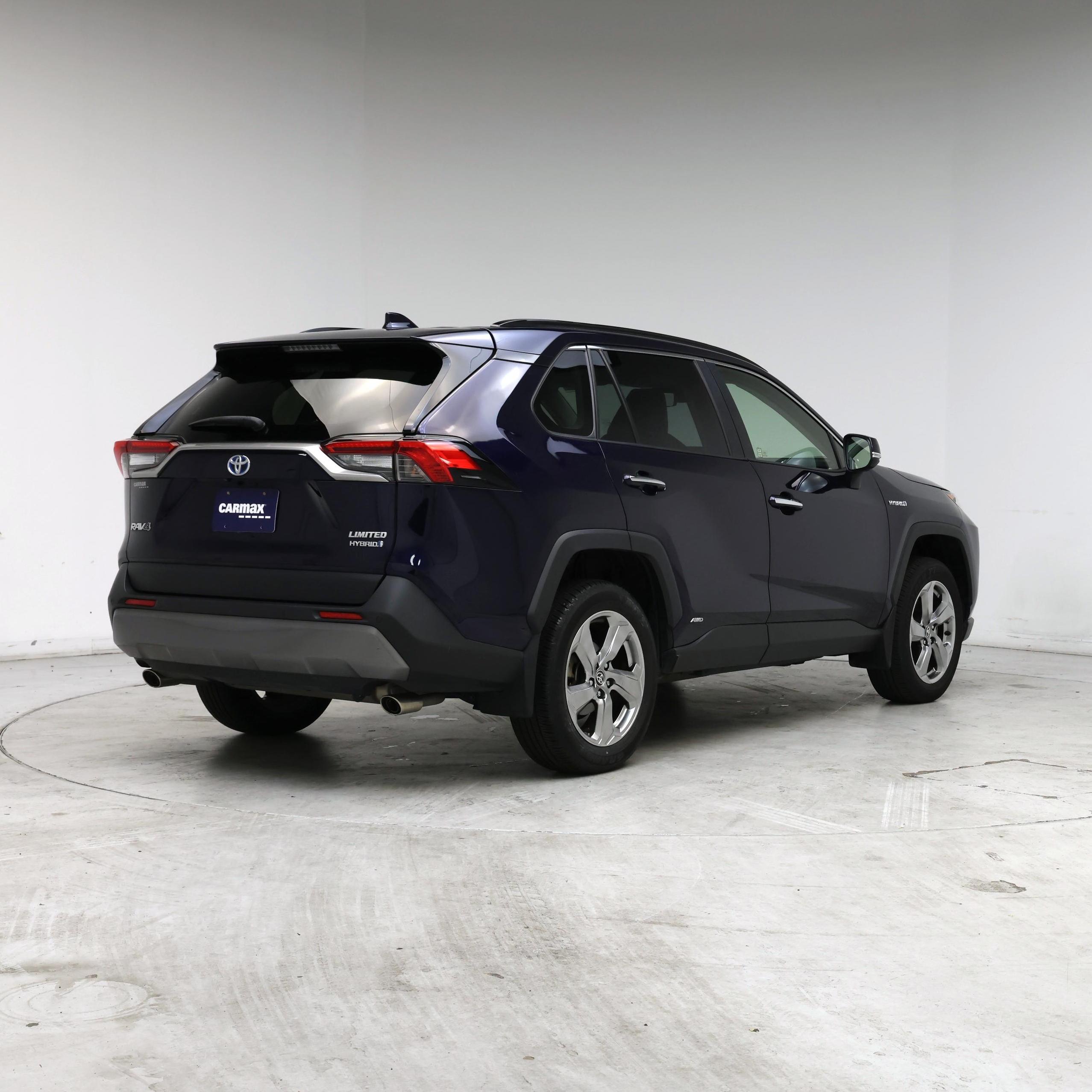 Thumbnail: 2020 Toyota RAV4 - 8