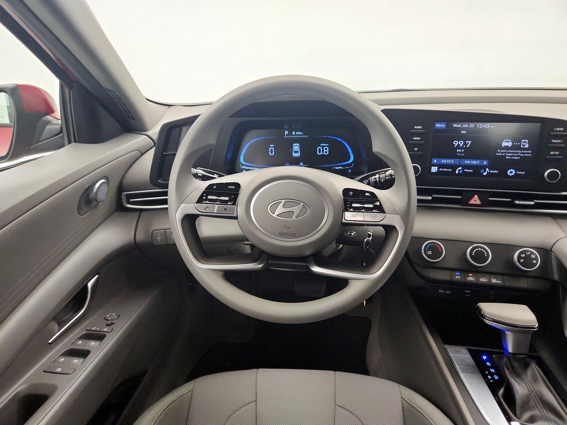 Thumbnail: 2025 Hyundai Elantra - 10
