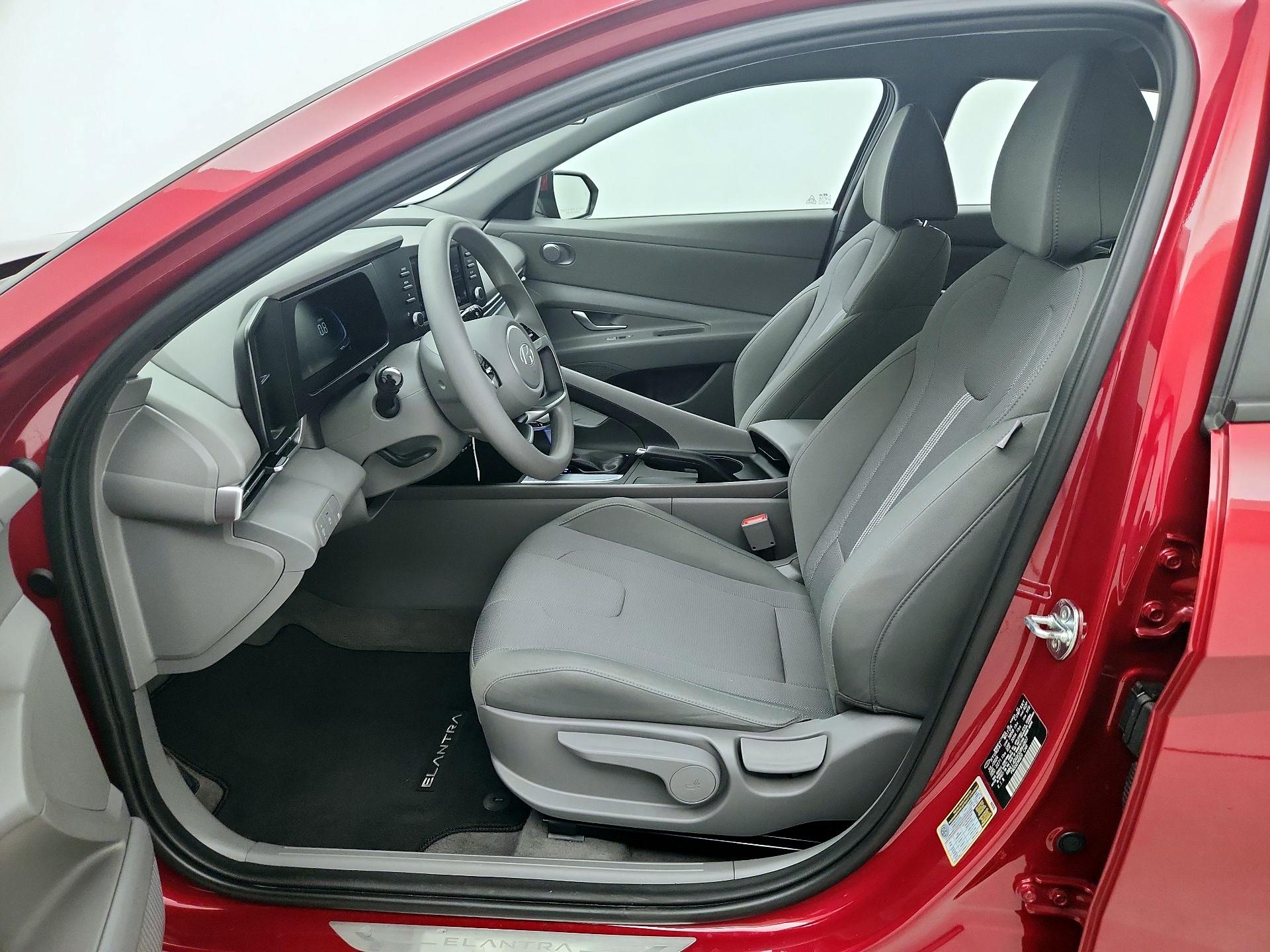 Thumbnail: 2025 Hyundai Elantra - 11