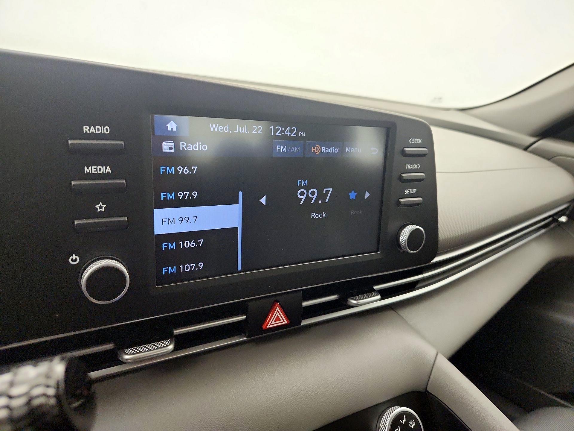 Thumbnail: 2025 Hyundai Elantra - 14
