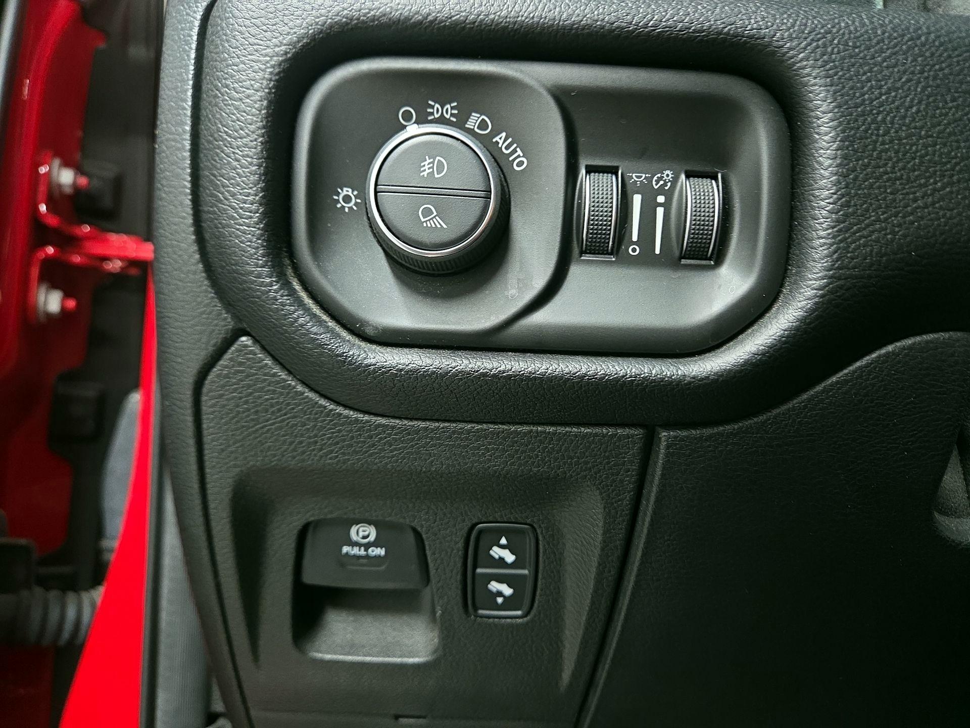 Thumbnail: 2020 RAM 1500 - 13