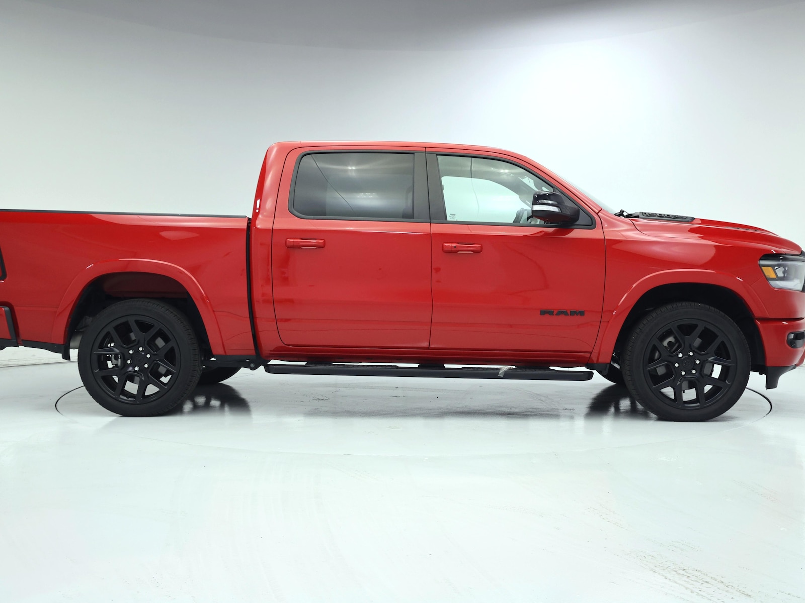 2020 RAM Ram 1500 Pickup Laramie - Photo 8