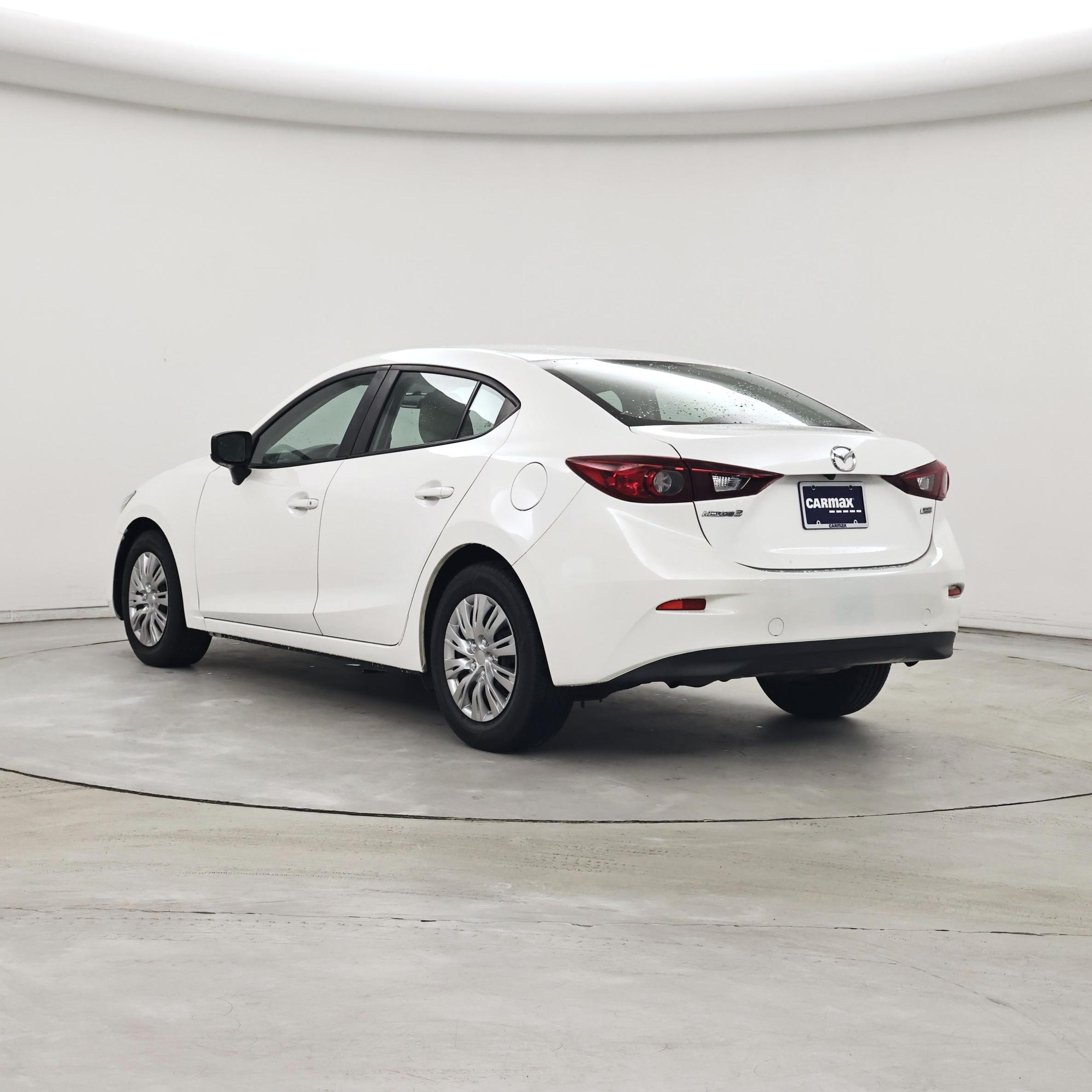 Thumbnail: 2017 Mazda Mazda3 - 2