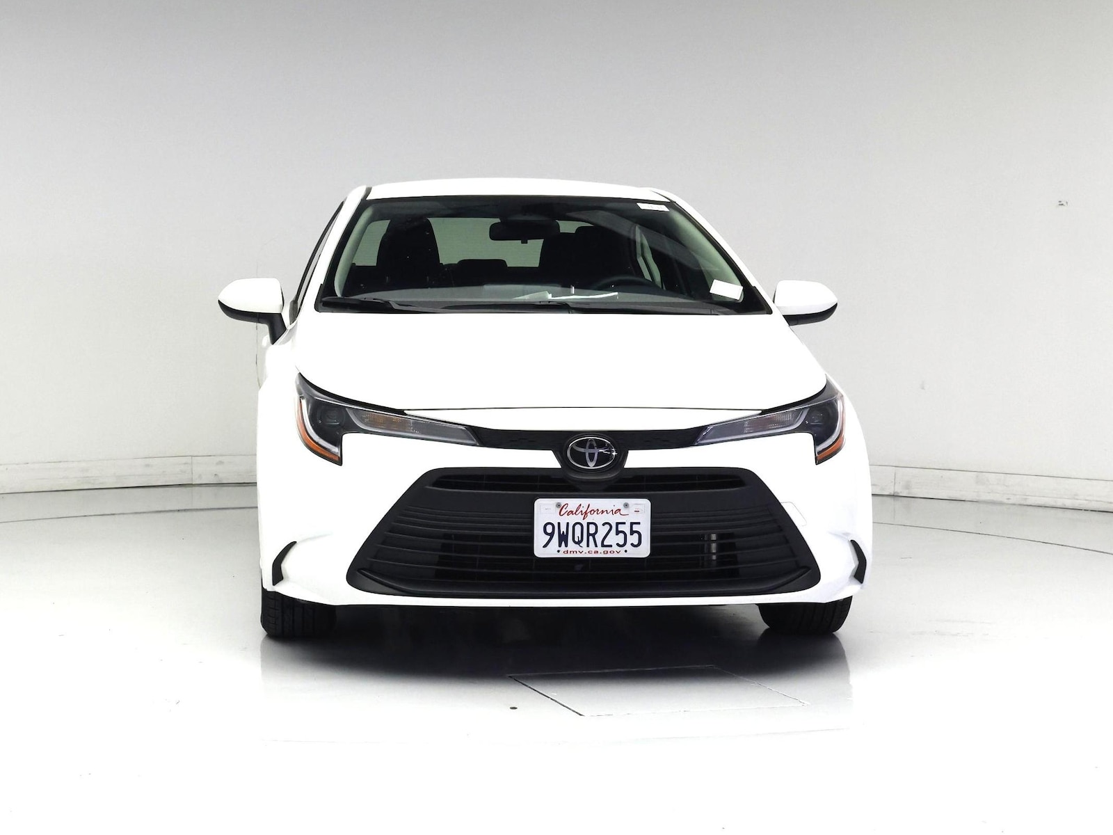 2026 Toyota Corolla LE - Photo 6