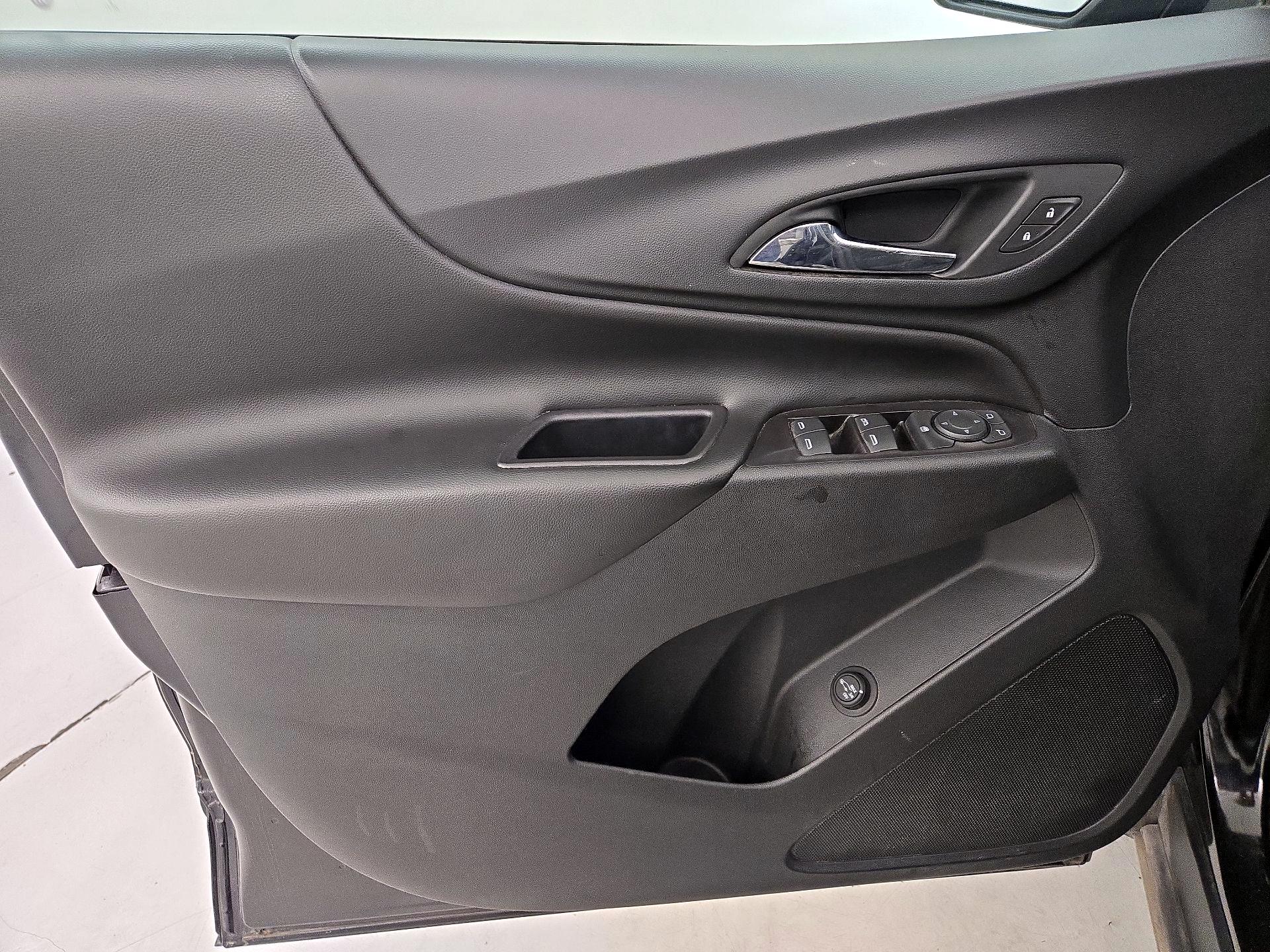 Thumbnail: 2019 Chevrolet Equinox - 12