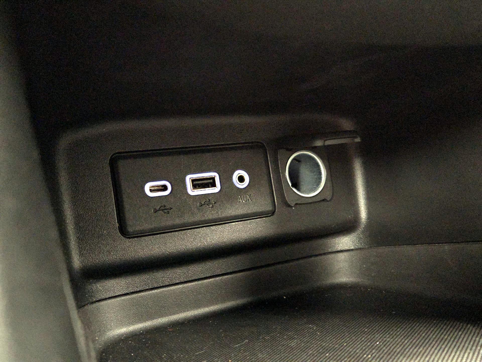Thumbnail: 2019 Chevrolet Equinox - 18